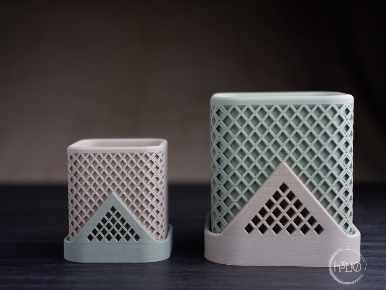 Miniatura 6 do modelo 3D squared polygon planter · polygon plate