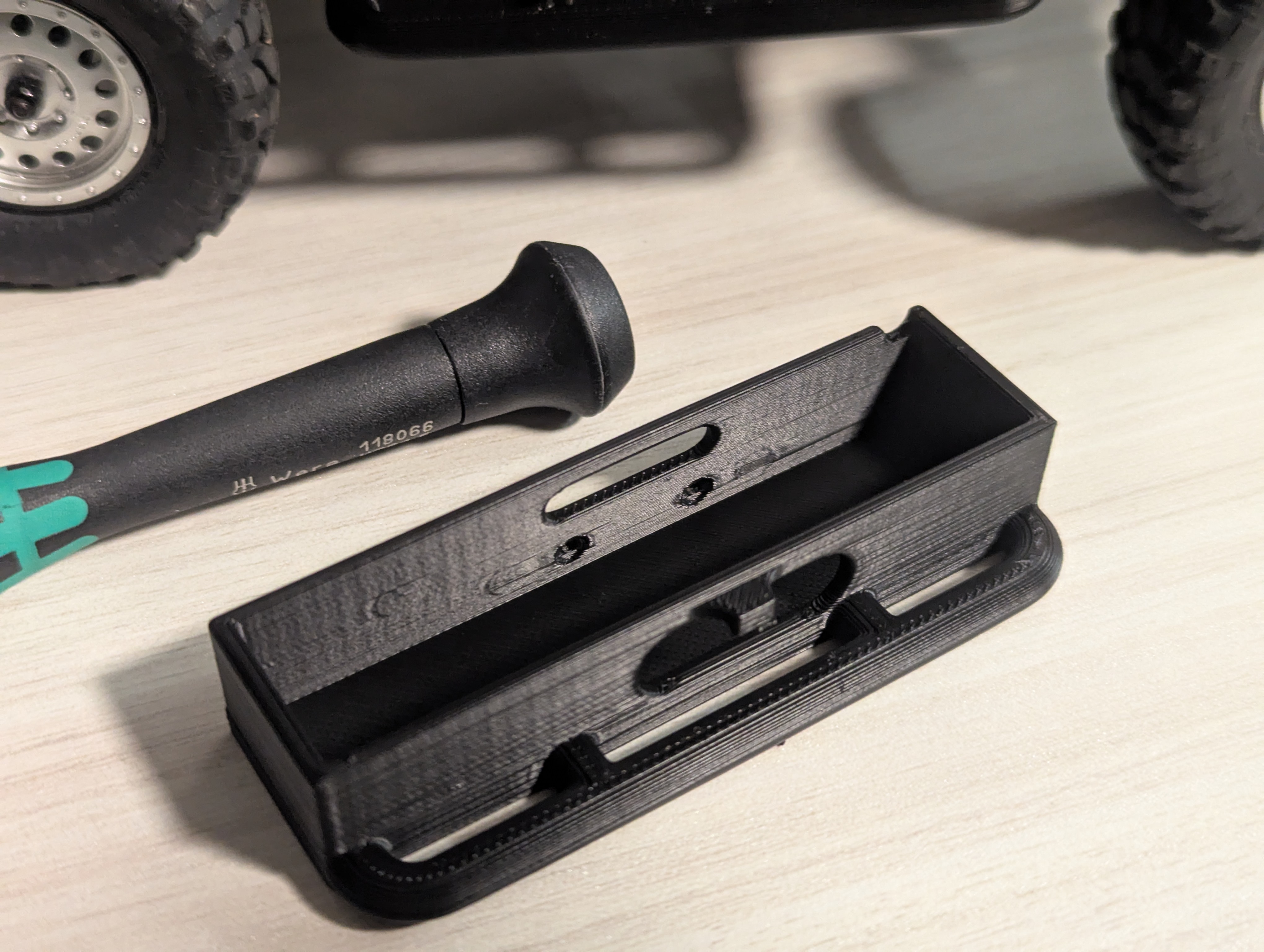 SCX24 Rock Slider Low CG Battery Holder Saddle Bags