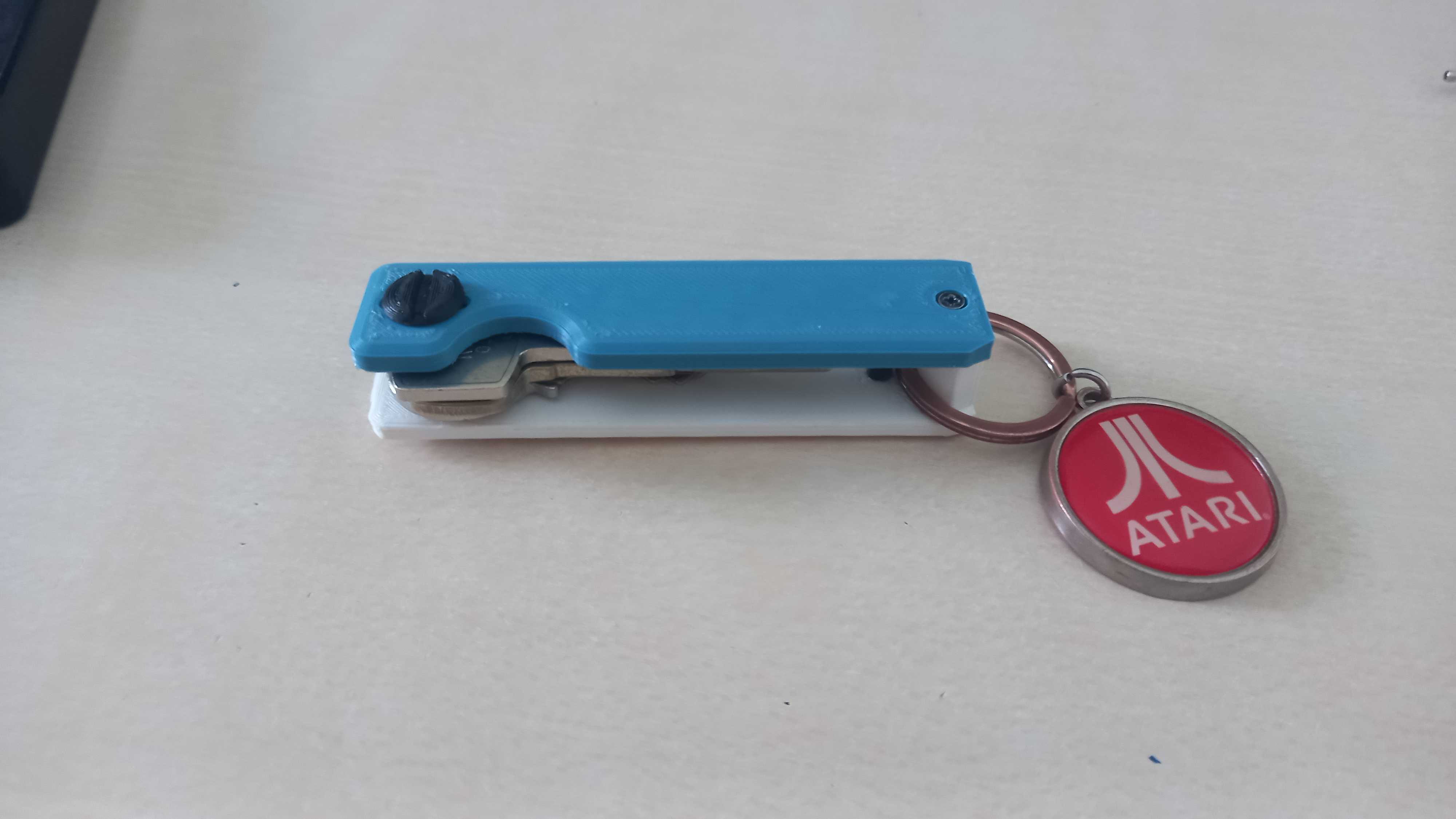The Summit - Slimline folding key case