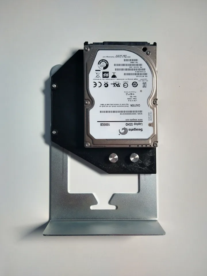Apple Mac Pro to 2.5" HDD/SSD mount adapter by DraakjeYoblama | Download free STL | Printables.com