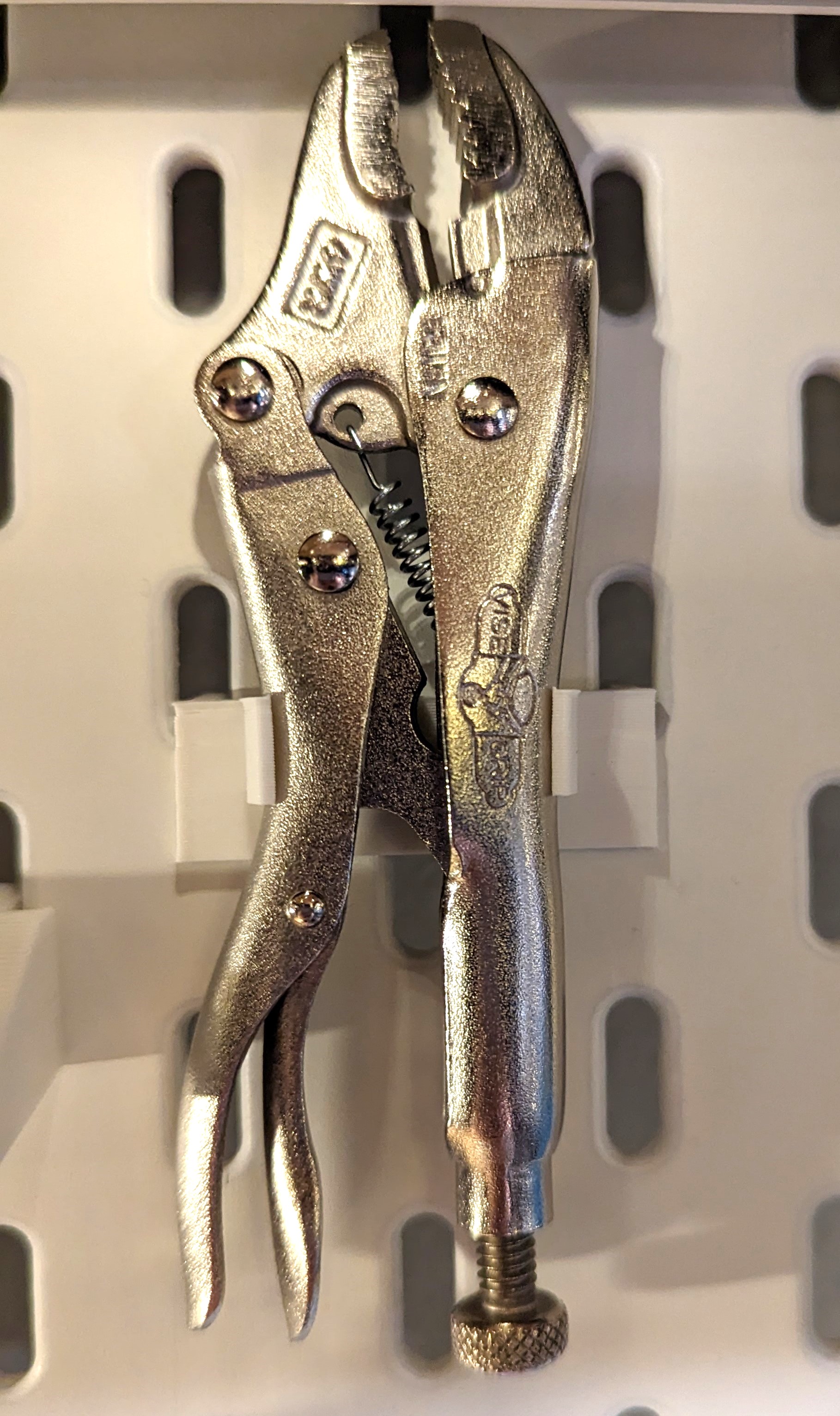 Mini Vicegrips Mount - Ikea Skadis pegboard