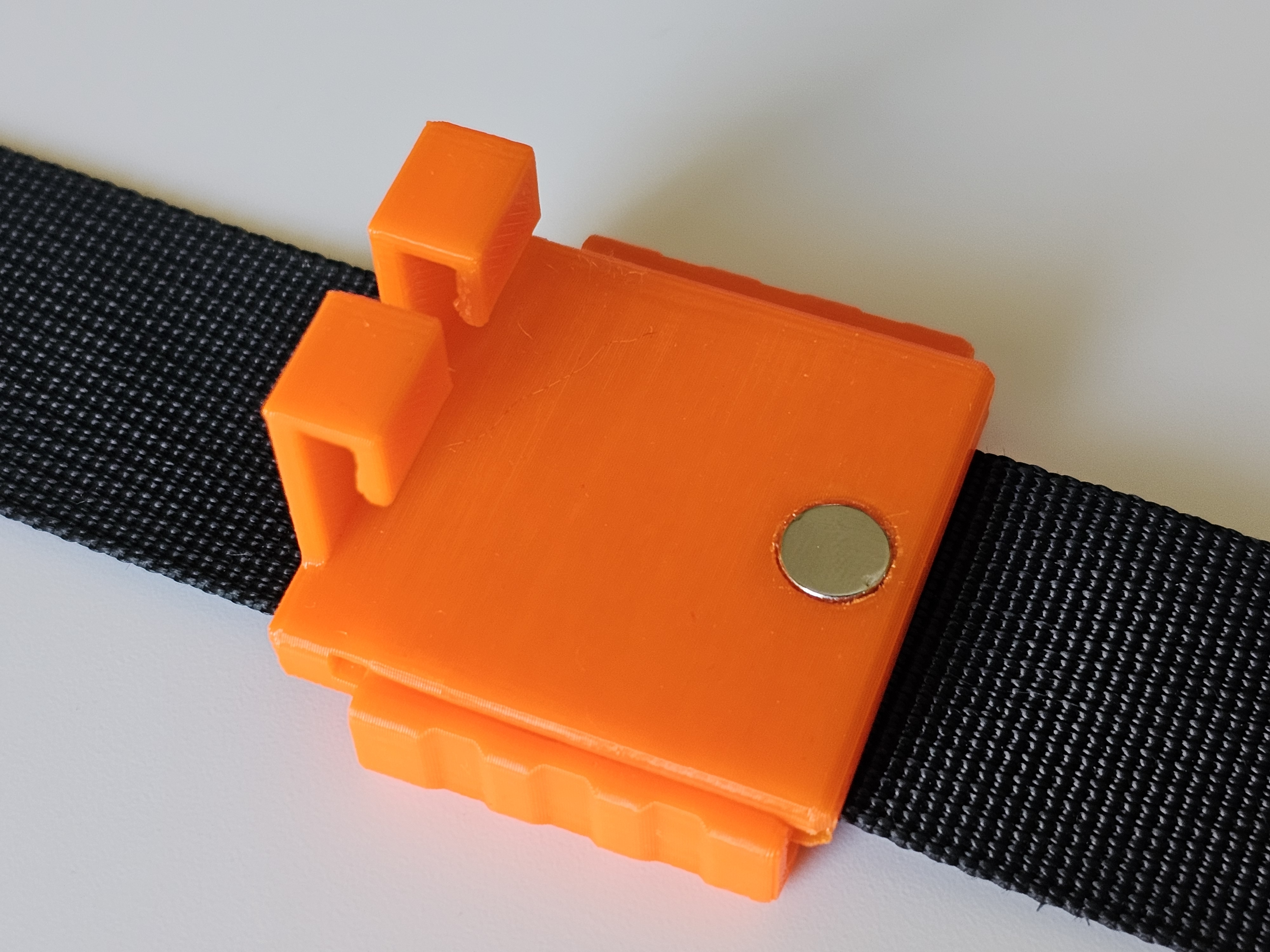 Miniatura 5 do modelo 3D Accessory holder for backpack or strap