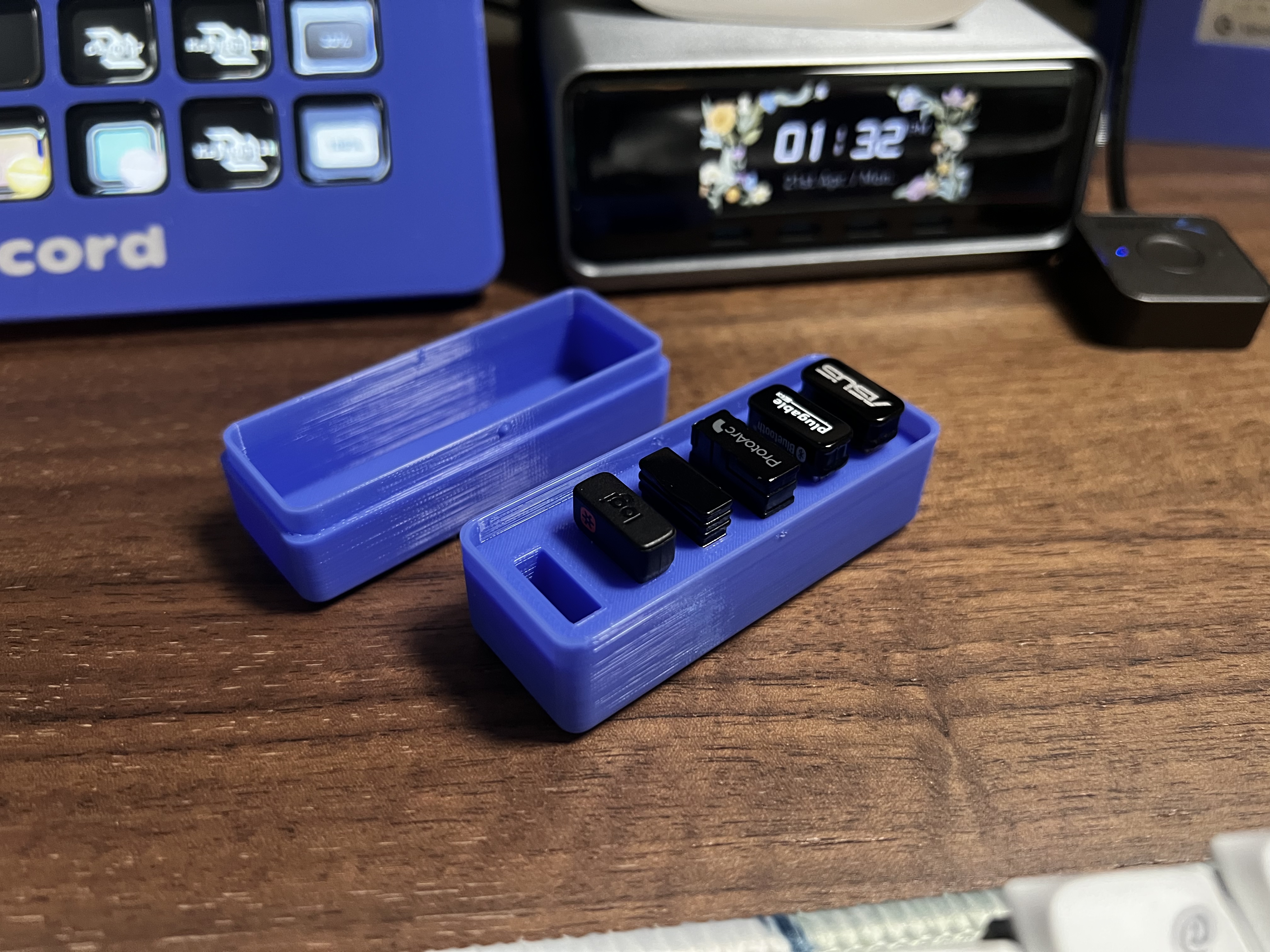 USB pocket case (6 USB A slots)