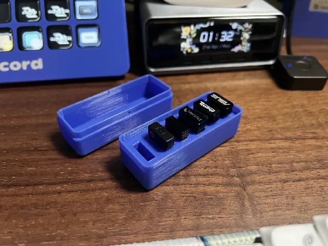 USB pocket case (6 USB A slots)