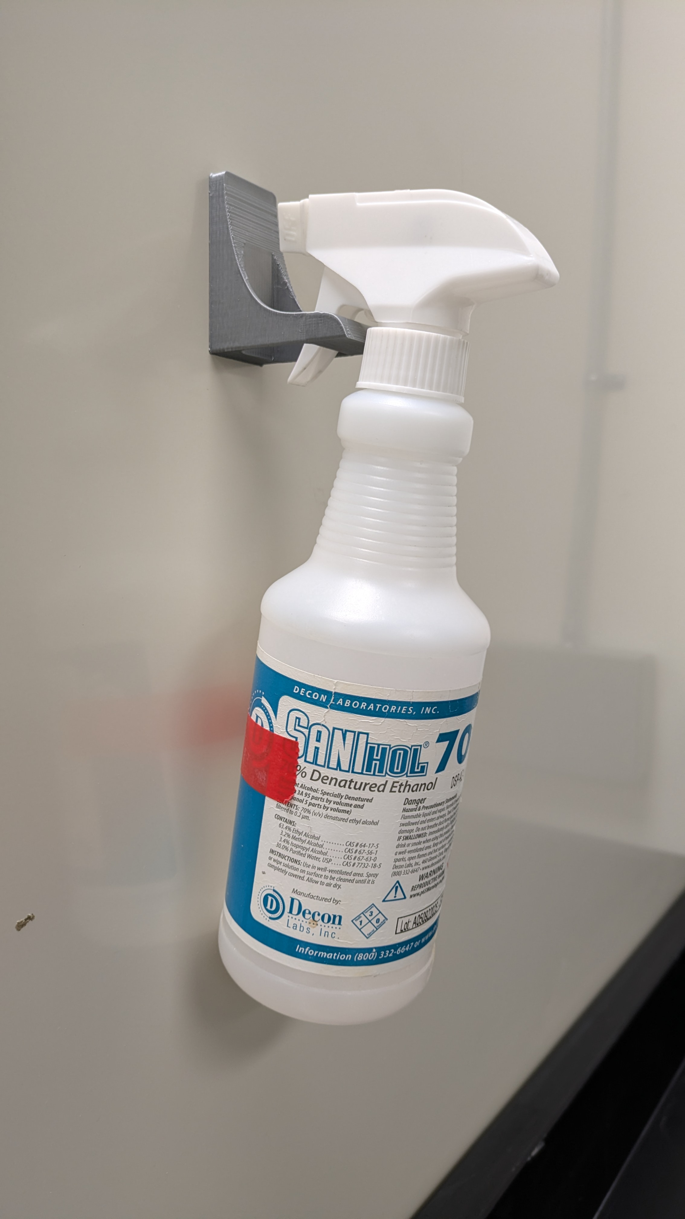 Magnetic Spray Bottle Hanger by lavik17 | Download free STL model ...