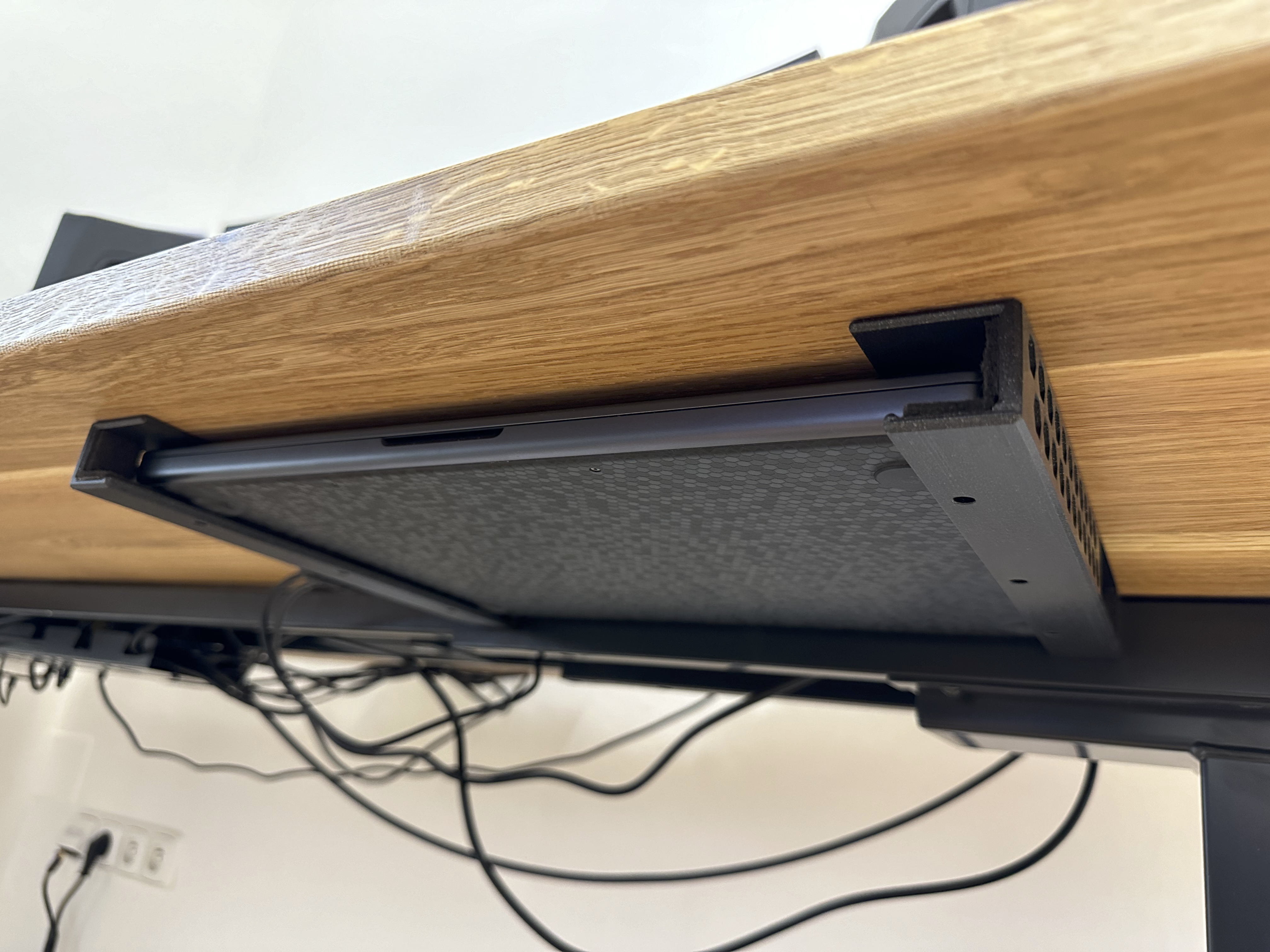 Macbook undertable holder