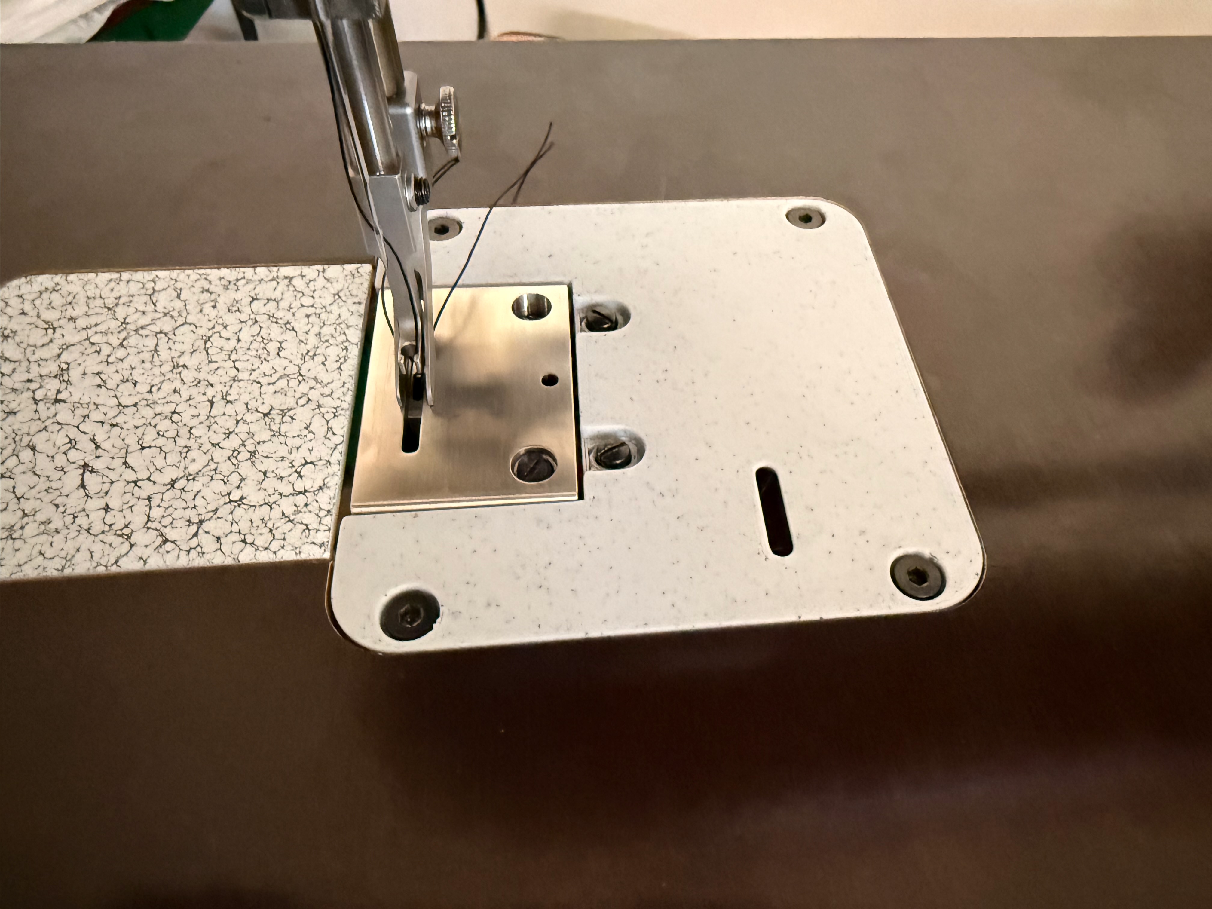 UWE UT441 Flatbed adapter plate for HE&P Flat Plates