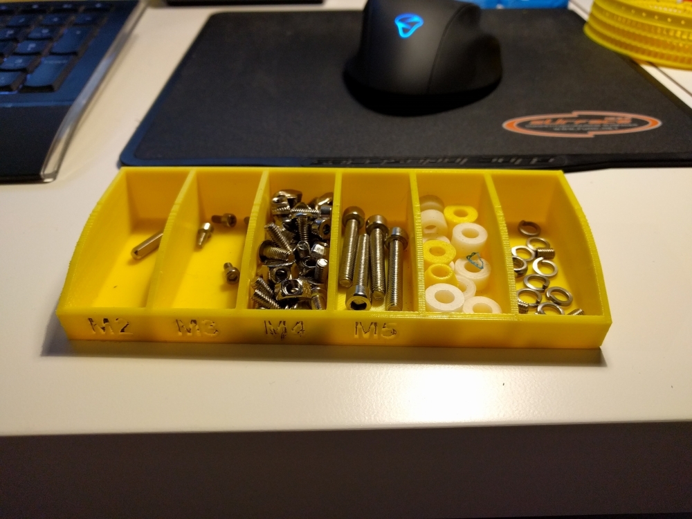Miniatura 2 do modelo 3D Small Organizer
