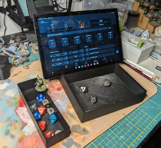 Dice Tray with tablet stand v3