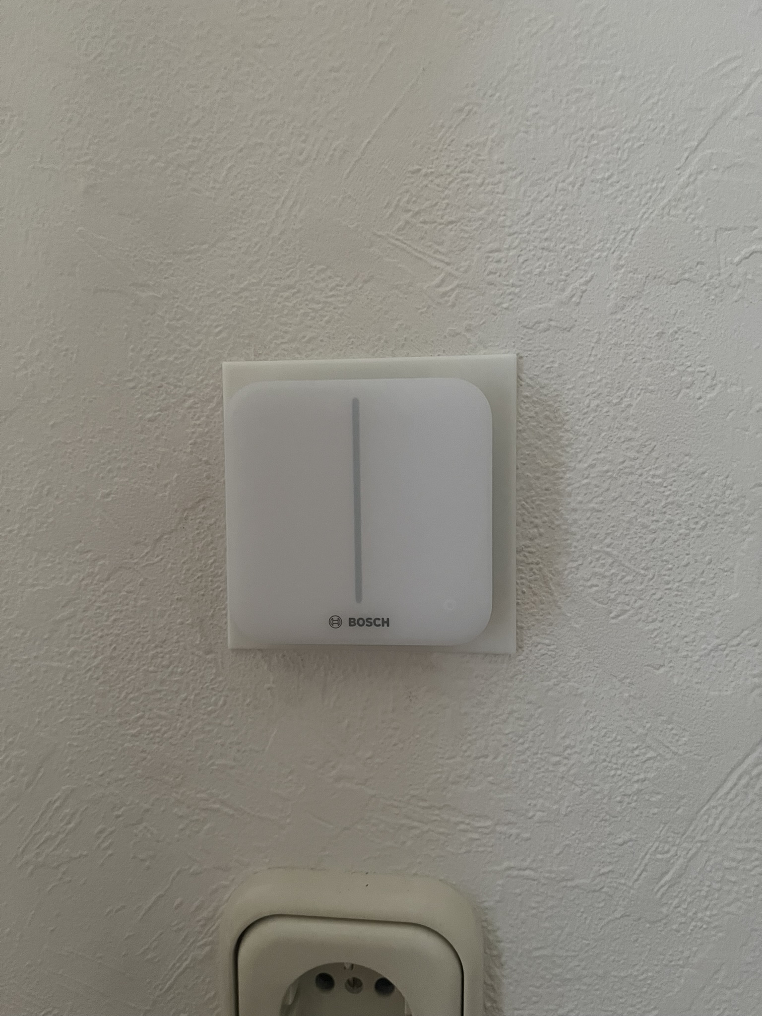 Bosch Smart Home / Wall mount for universal remote