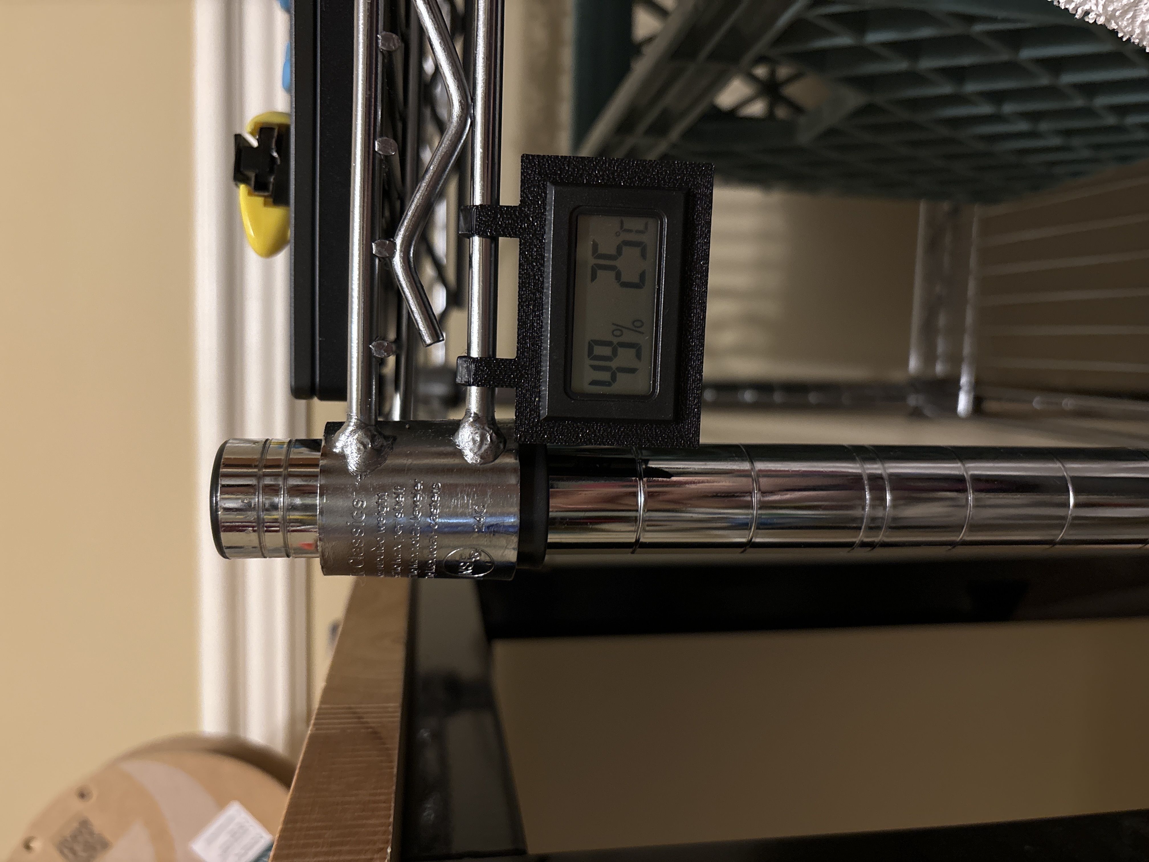 Hygrometer mount 6mm Wire Shelf Rack