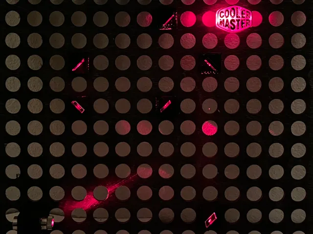 Cooler Master Qube 540 Laser Mirror Maze