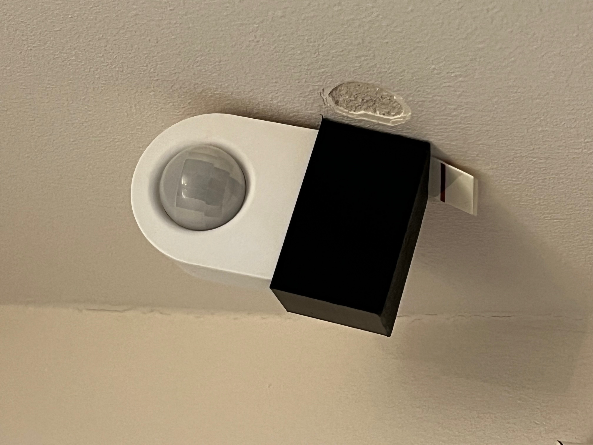 IKEA Tradfri Motion Sensor Wallmount by der_kellermann Download free