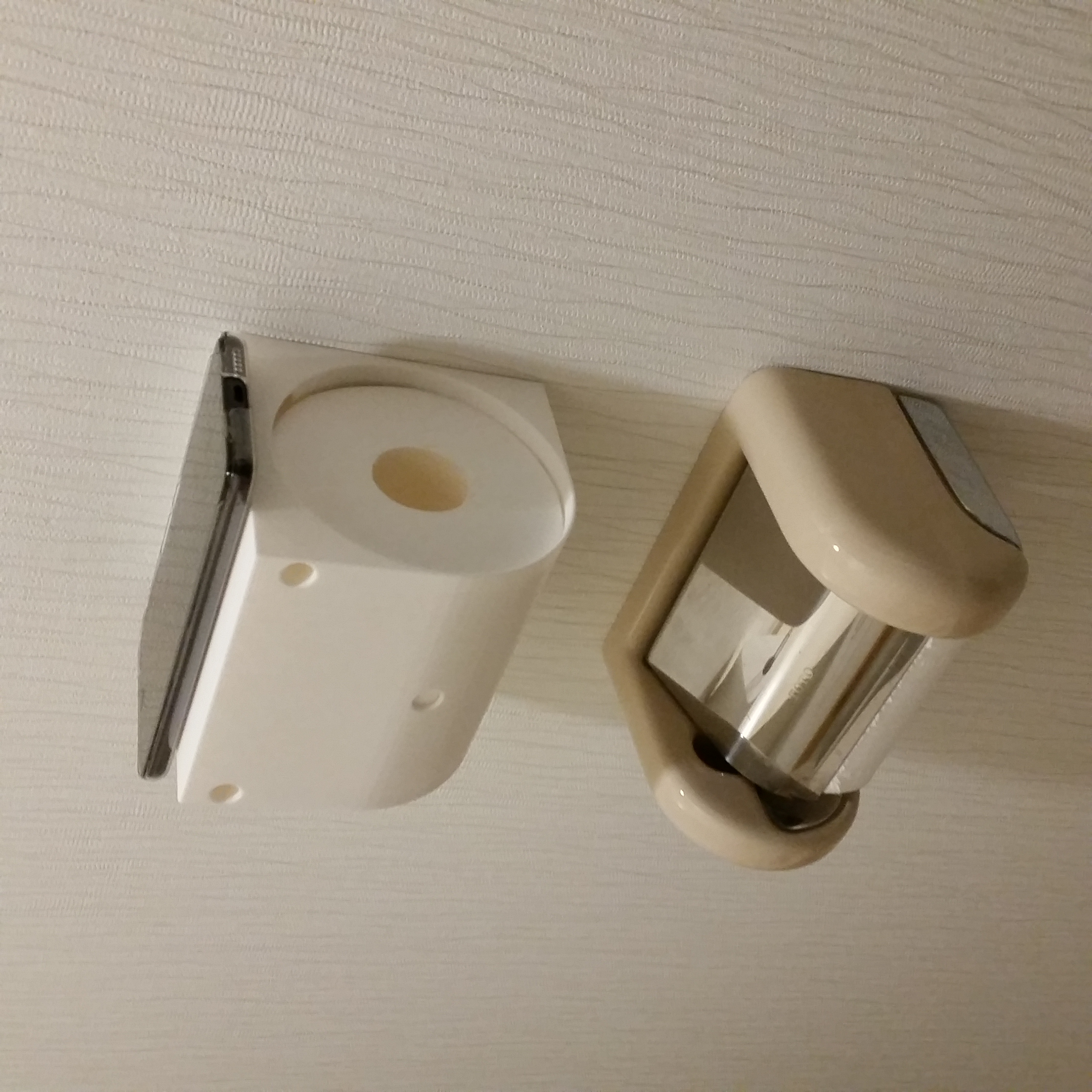 Roll-keeping phone table for toilet walls