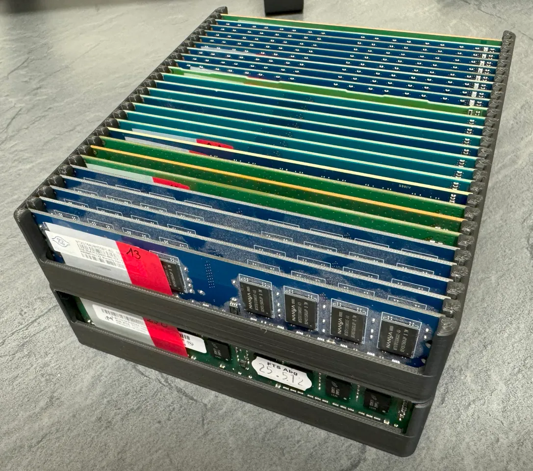 DIMM holder by Rego | Download free STL model | Printables.com