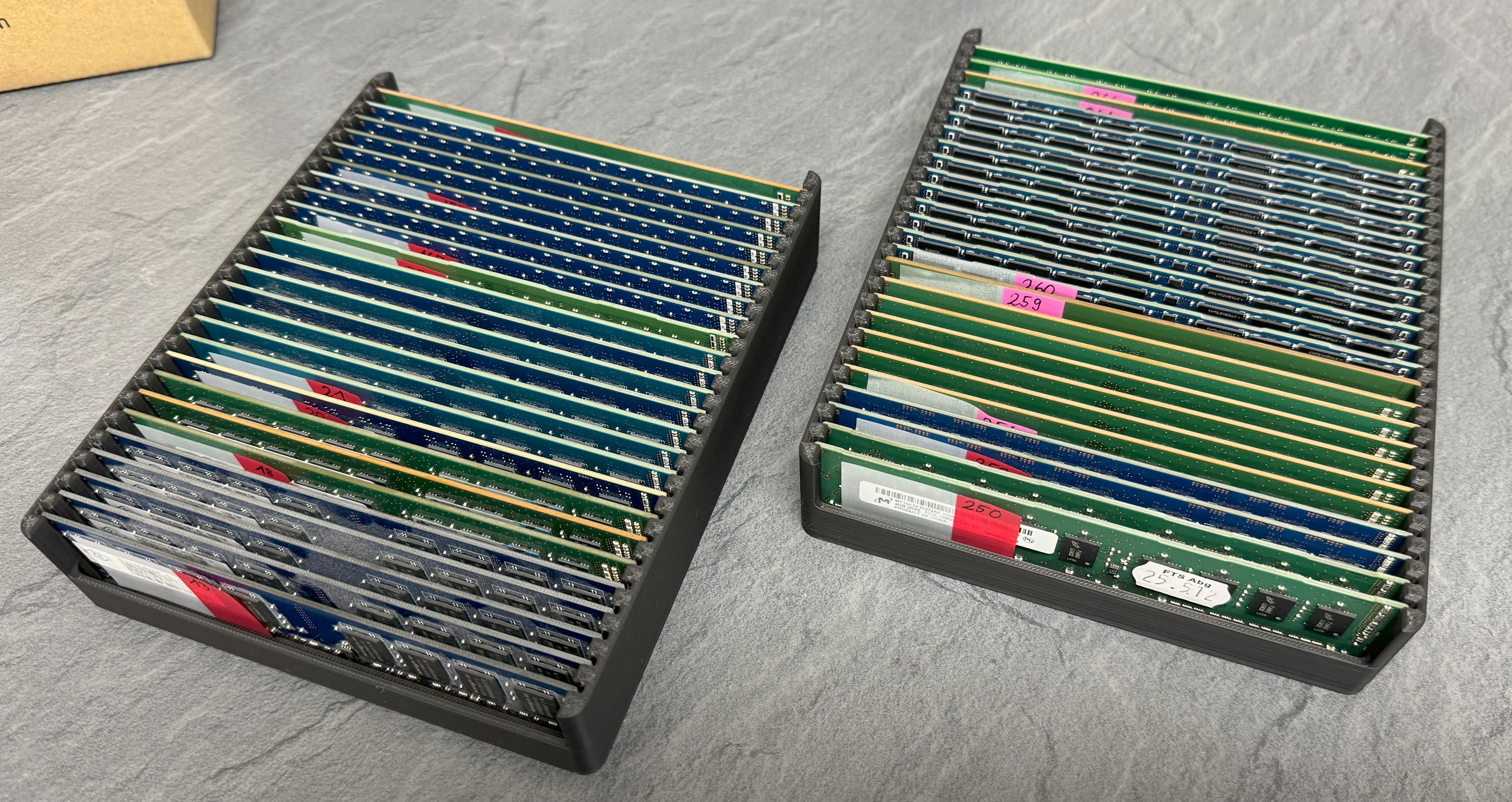 Miniatura 3 do modelo 3D DIMM holder