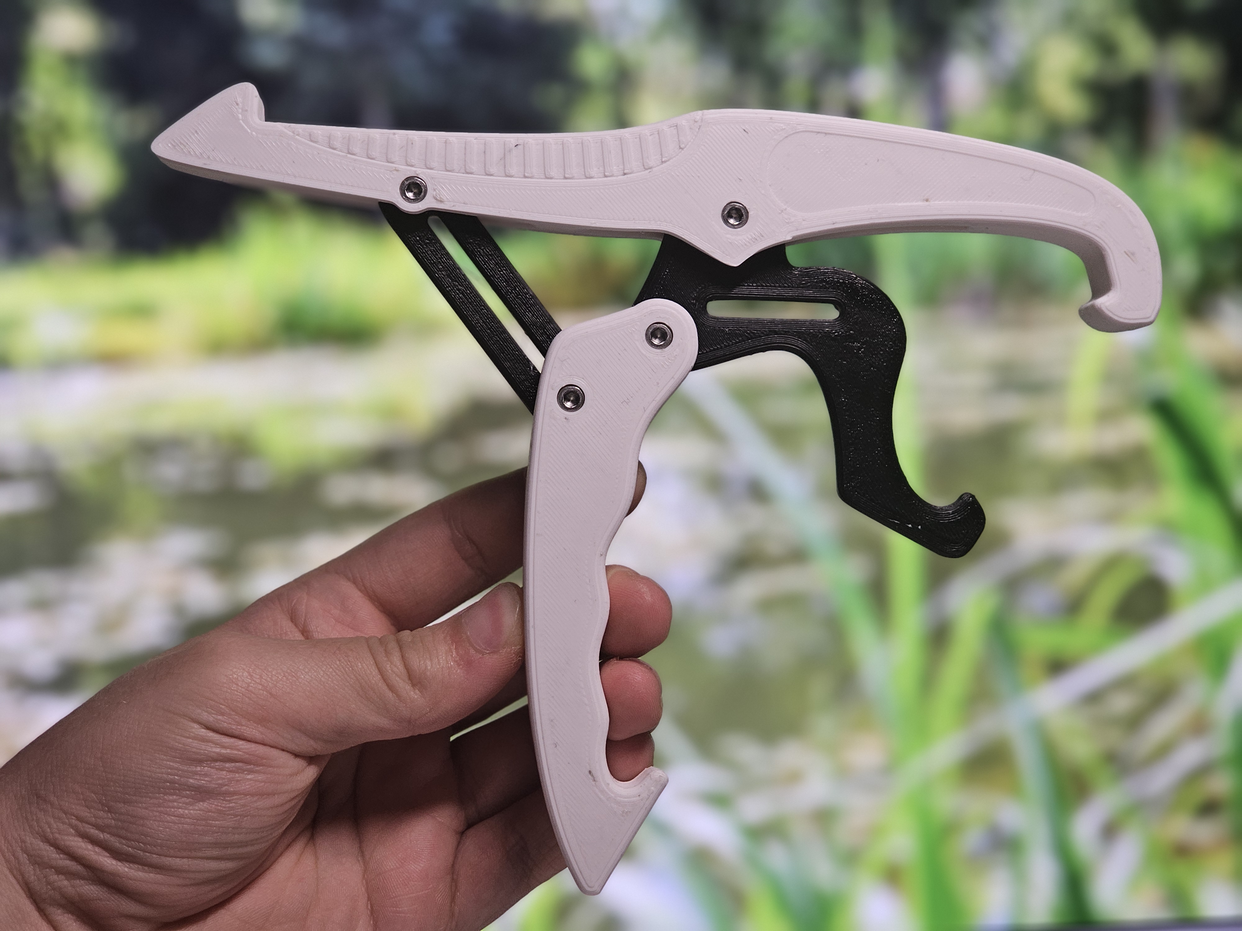 Miniatura 7 do modelo 3D Fish Lip Gripper