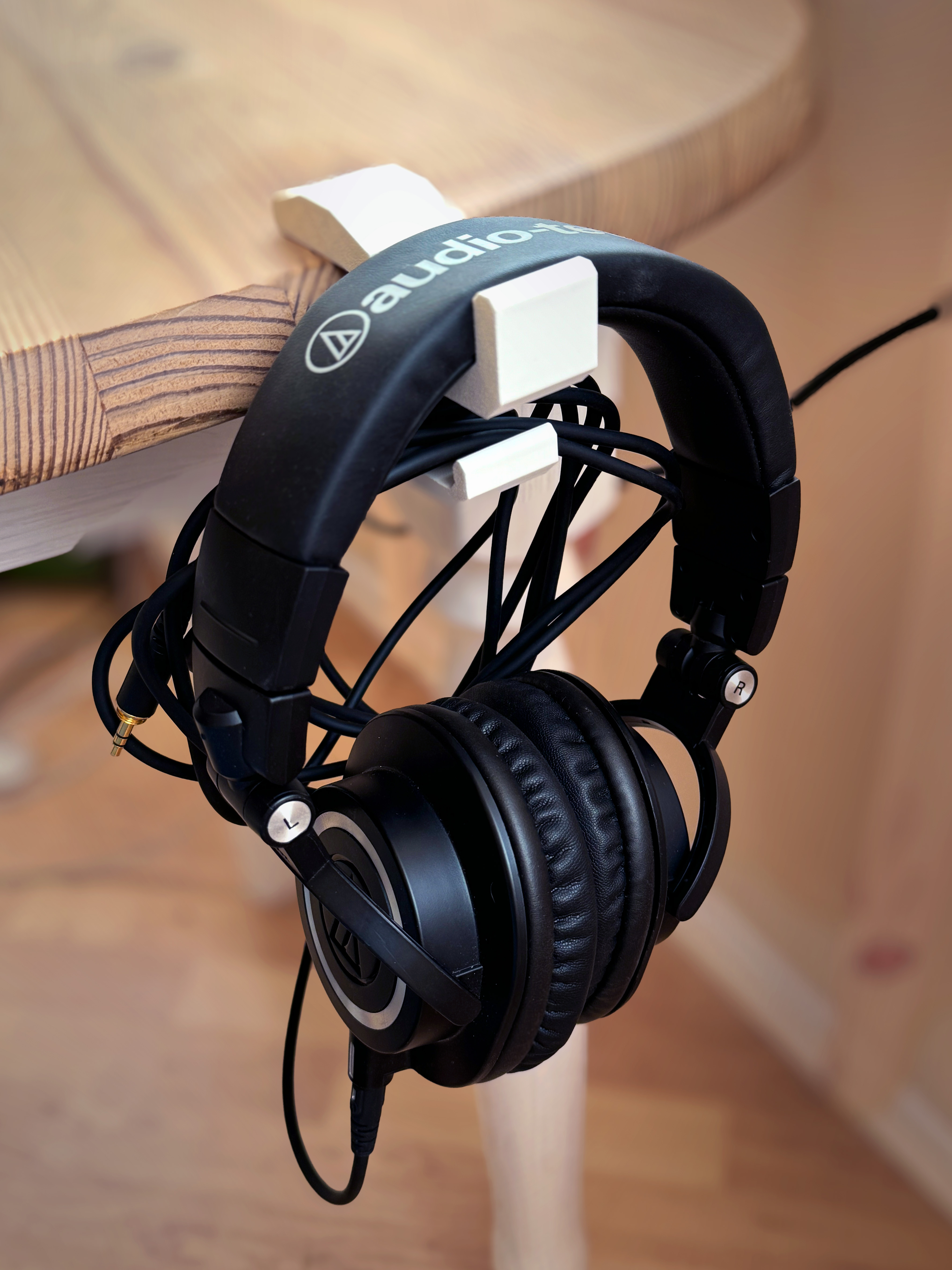 Headphone Holder With Cable Support By UPVIS Download Free STL Model headphone-holder-with-cable-support-by-upvis-download-free-stl-model