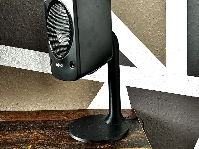 Logitech z906 Holder