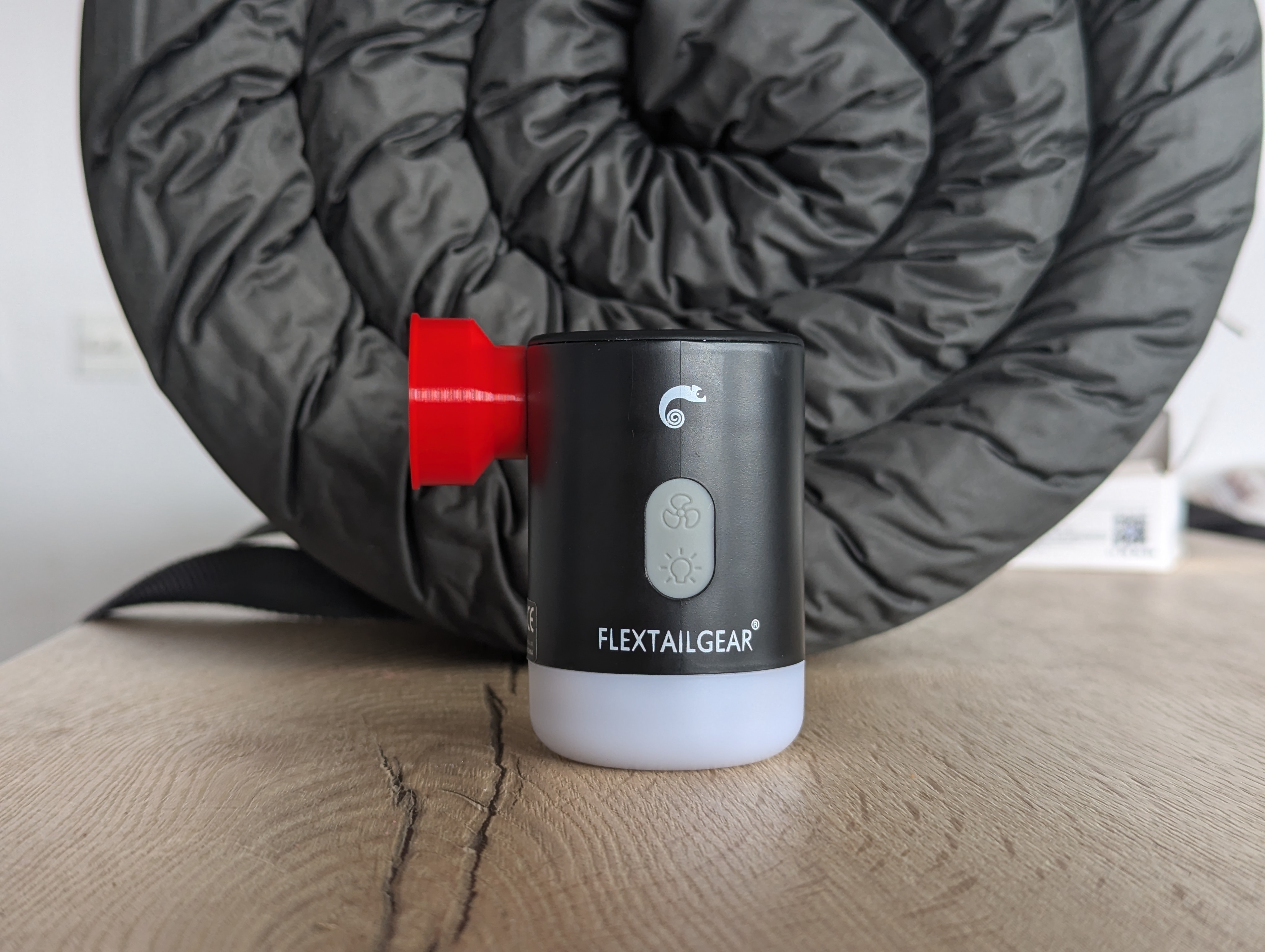 [Adapter] FlexTail Pump - Lost Horizon Tesla Model Y Mattress