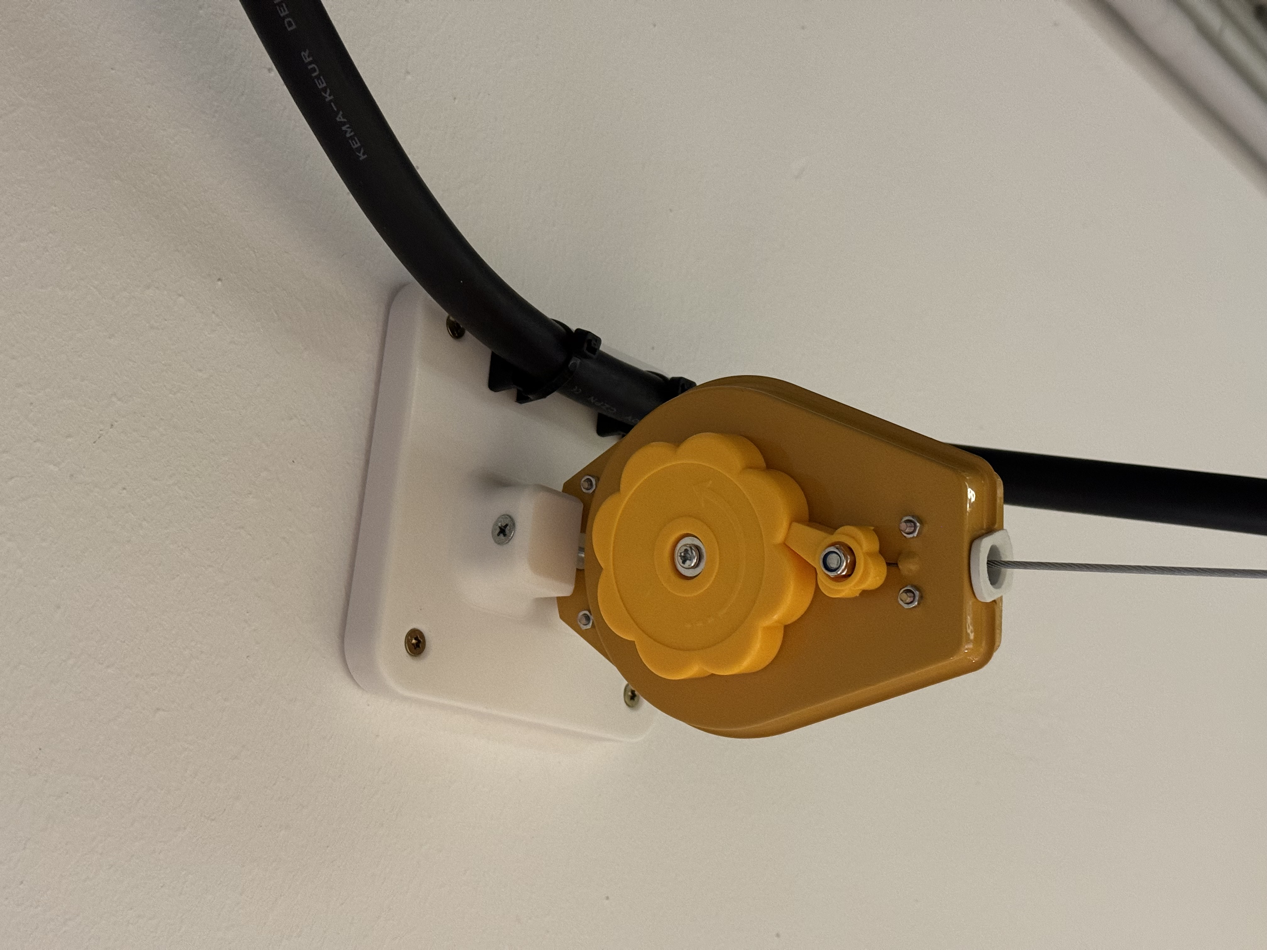 Miniatura 4 do modelo 3D Wallbox Cable Spring Roller Retention Ceiling Roof
