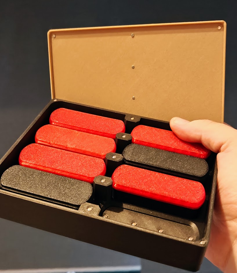 Box for Magnetic Stackable Pill Containers
