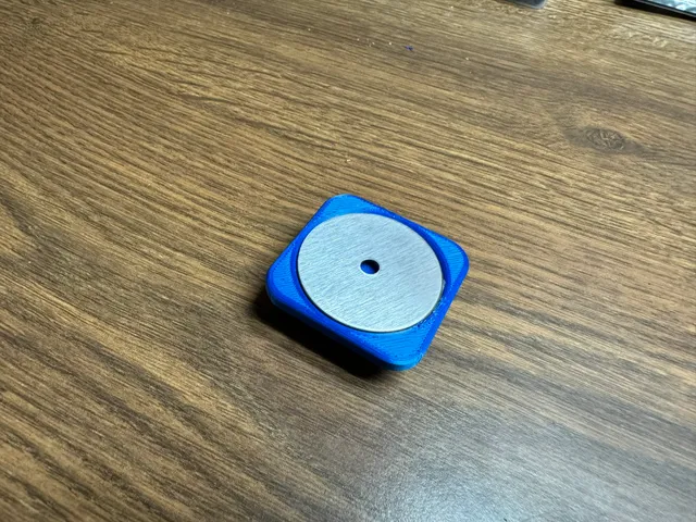 Wyze Magnet to Tripod Adpater