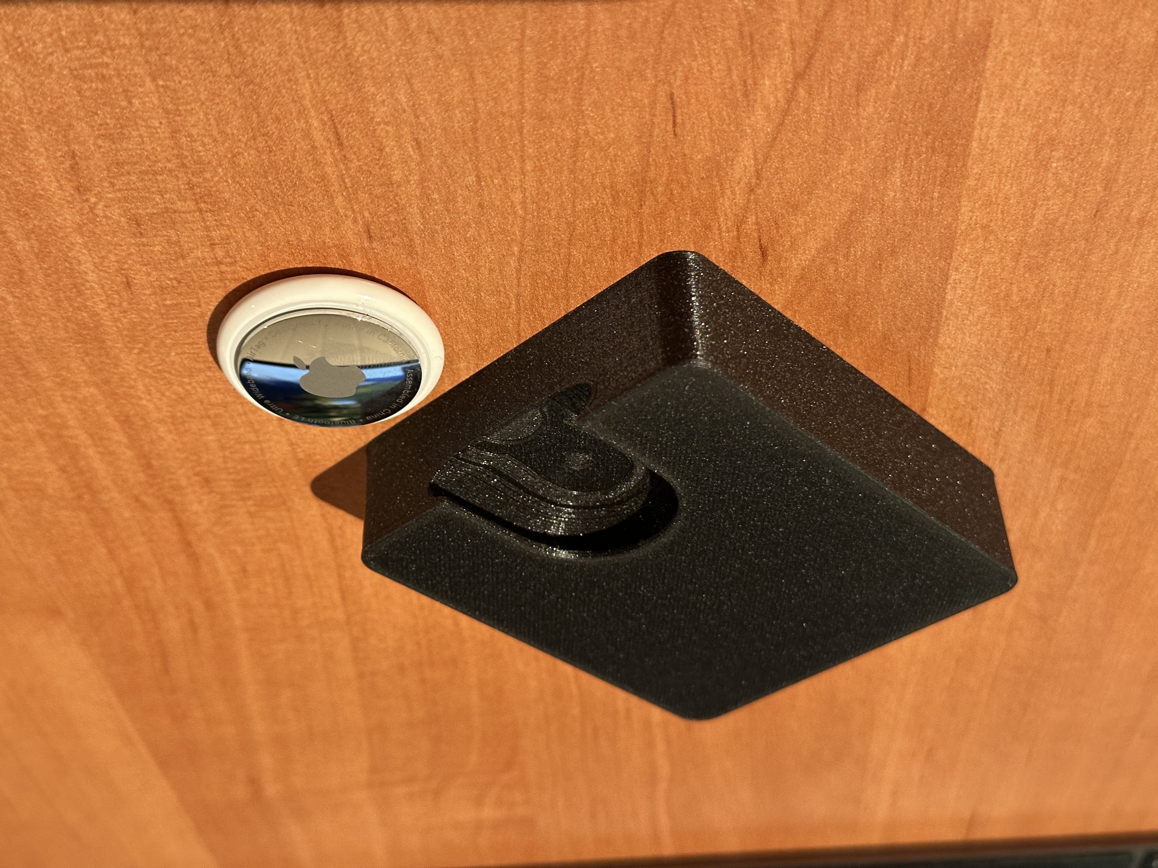 AirTag holder for Navimow i-Series