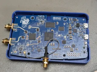 その他 Analog Devices ADALM-PLUTO ADALM-PLUTO Active Learning Module - ADI | Mouser