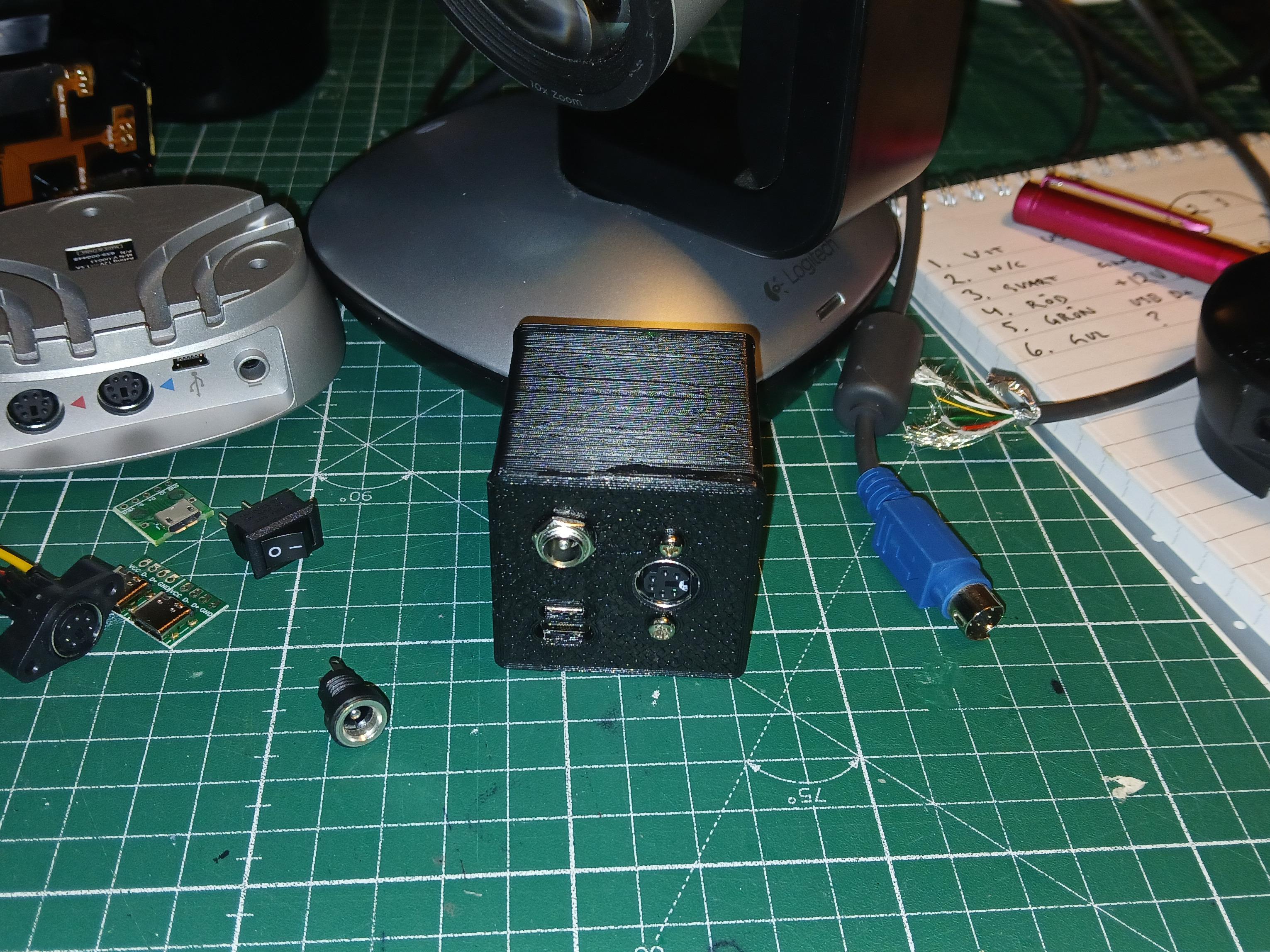 Logitech PTZ Pro 2 connector box