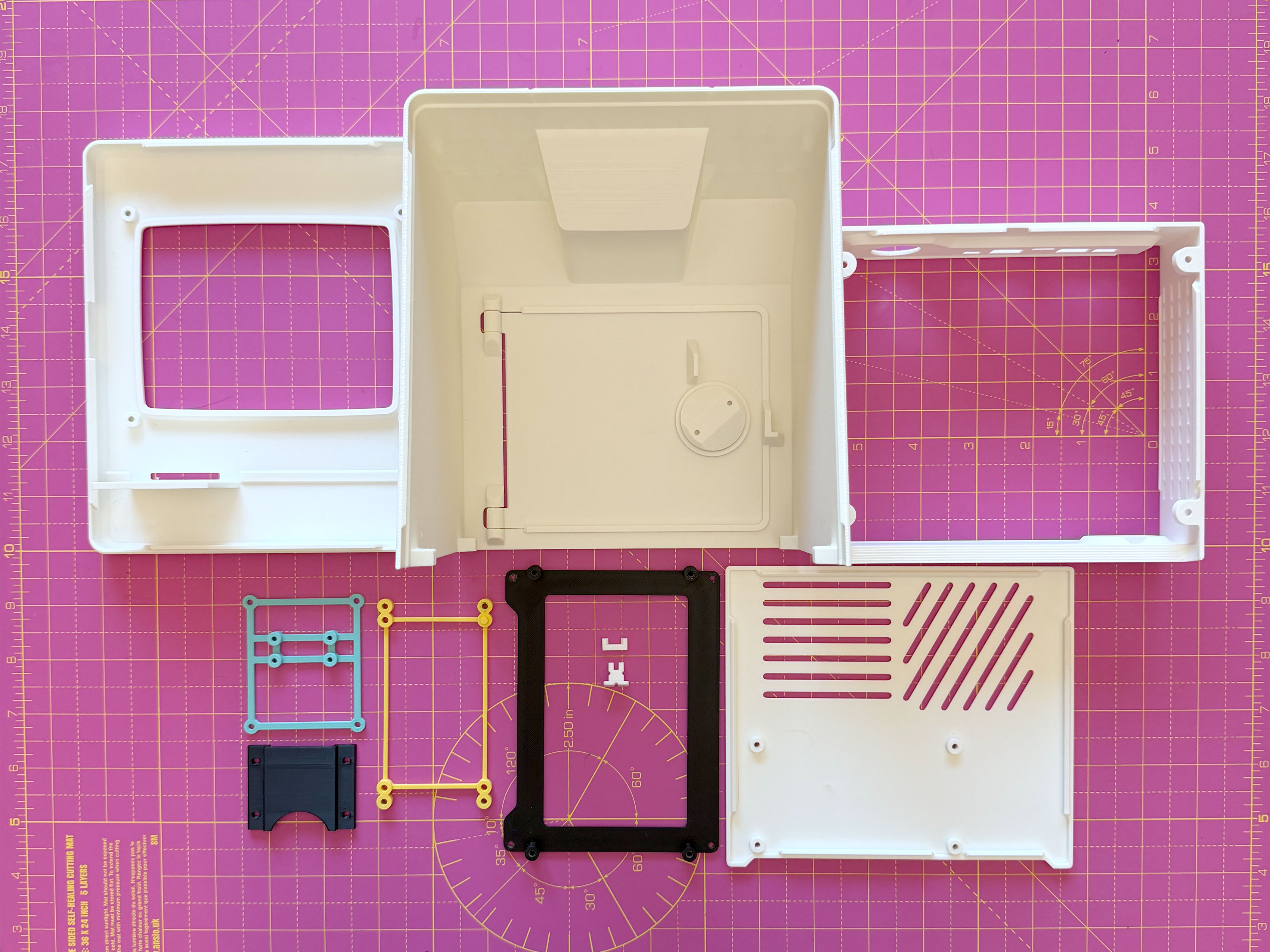 Miniatura 3 do modelo 3D Mac Classic Fruit Jam