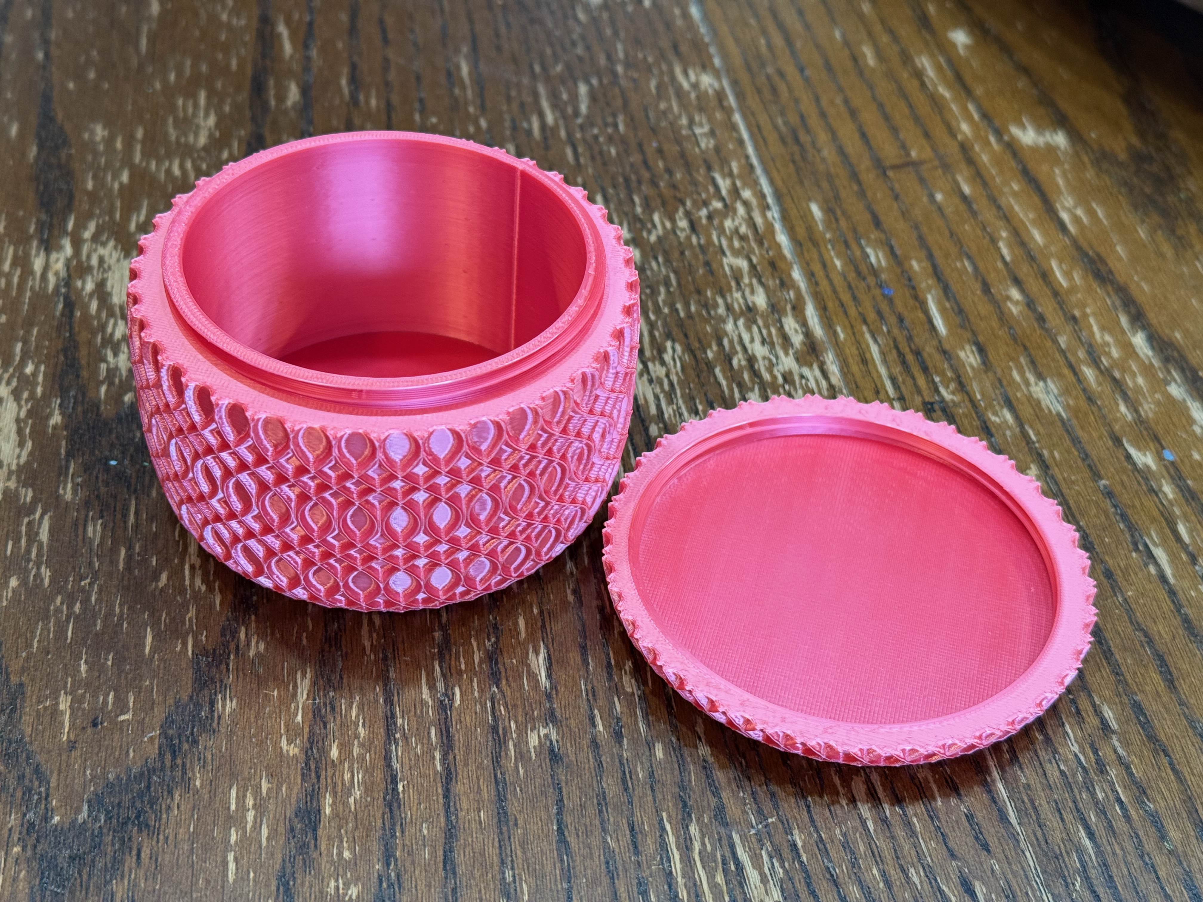 Canister with screw on lid - moire pattern