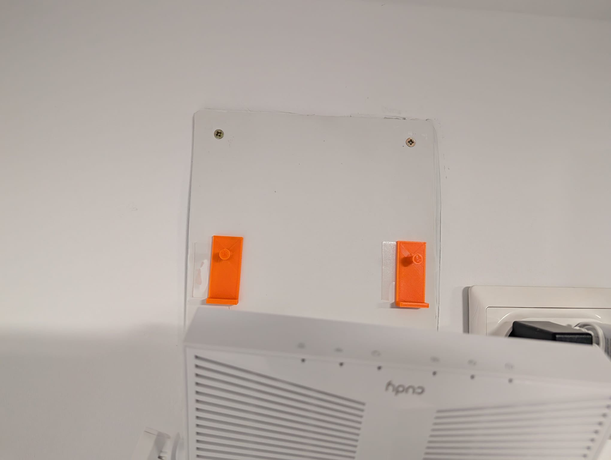 Router hanger/holder