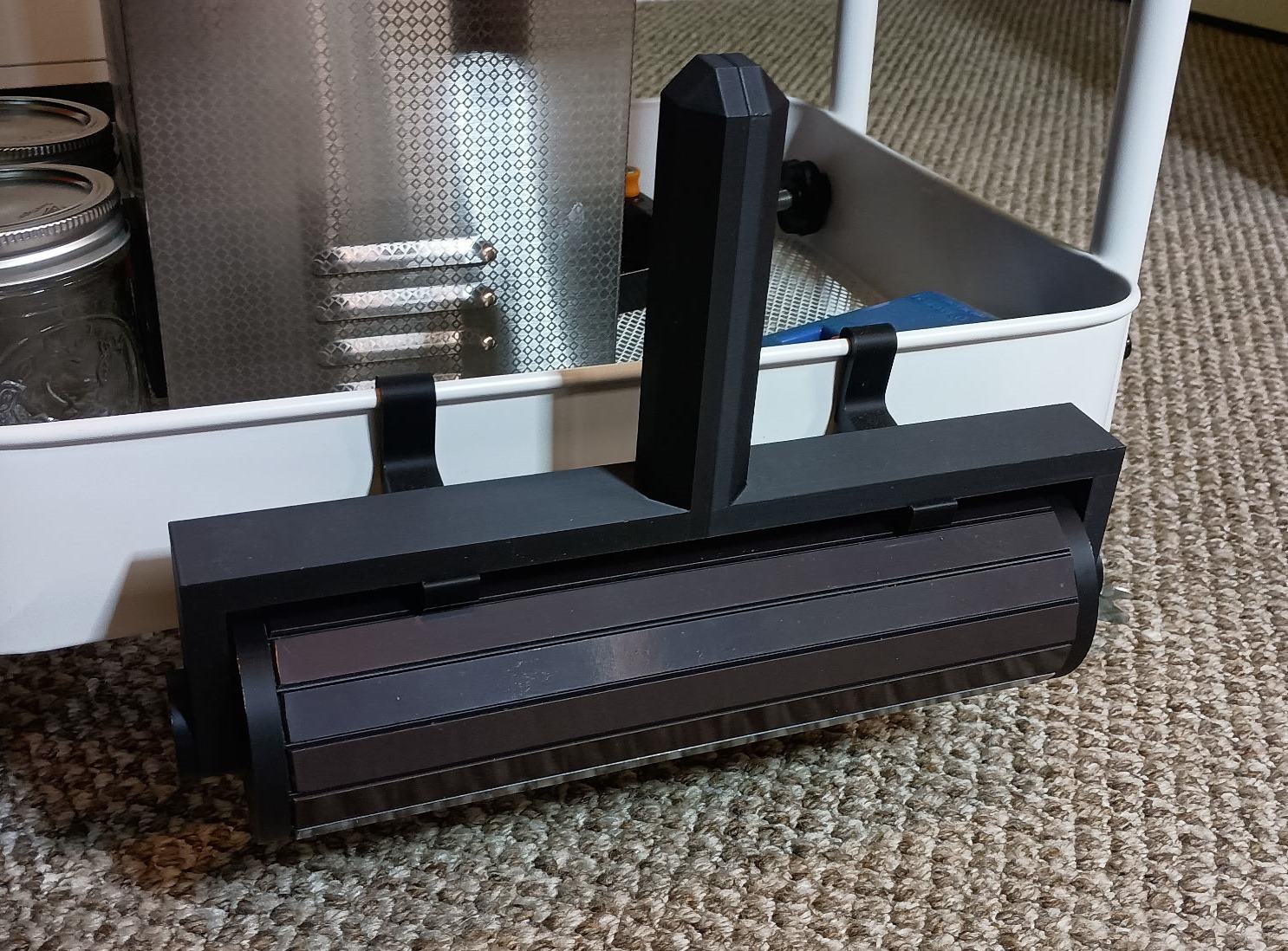 Magnetic Roller