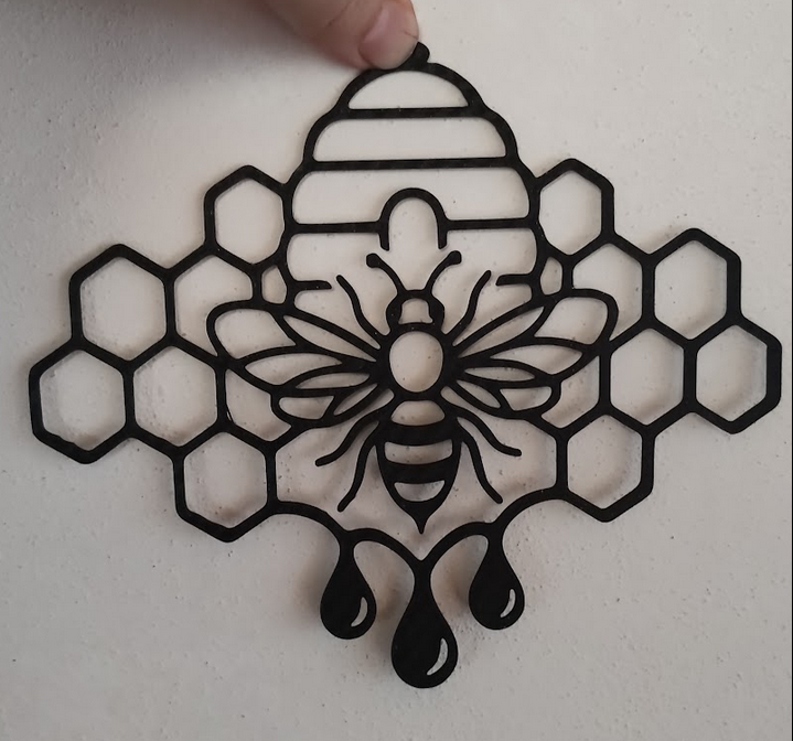 Včela s úlem dekorace na zeď / Bee wall decoration 3D model