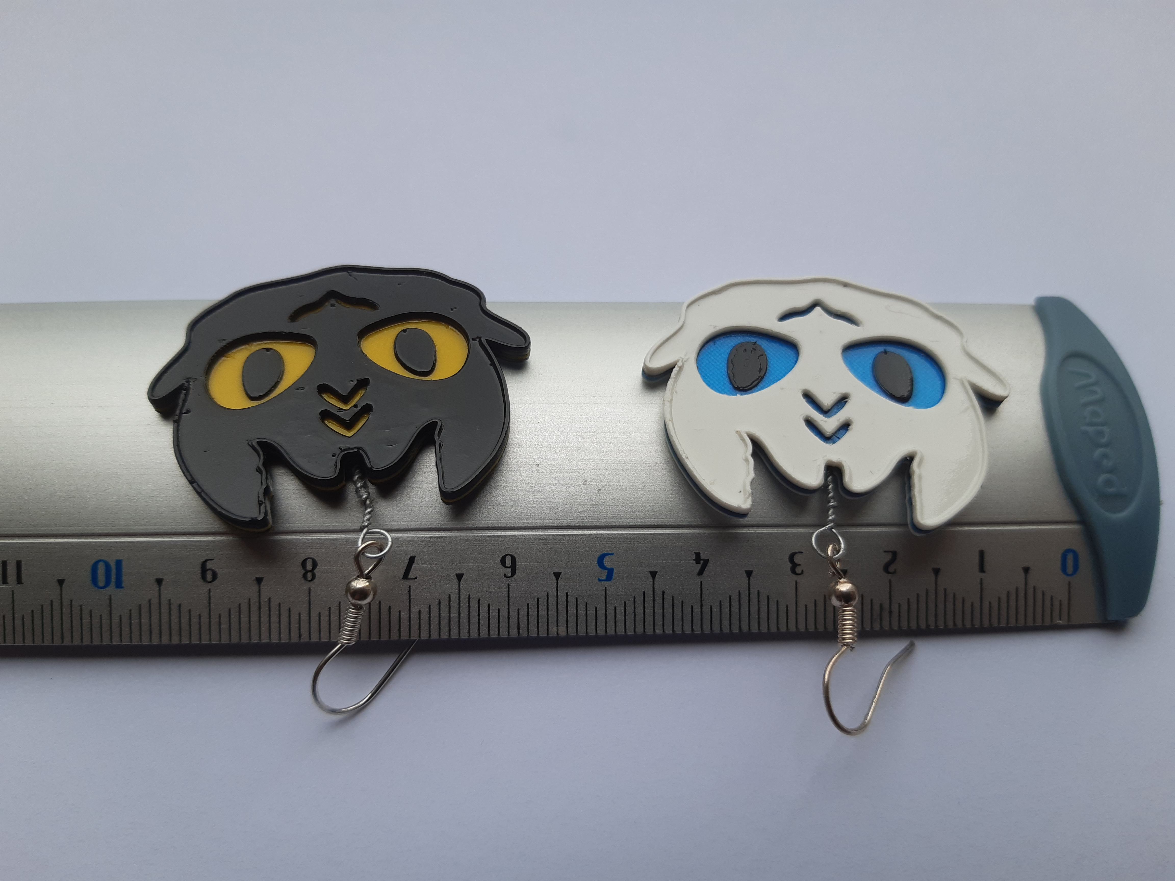 Night fury dragon (Toothless) earrings