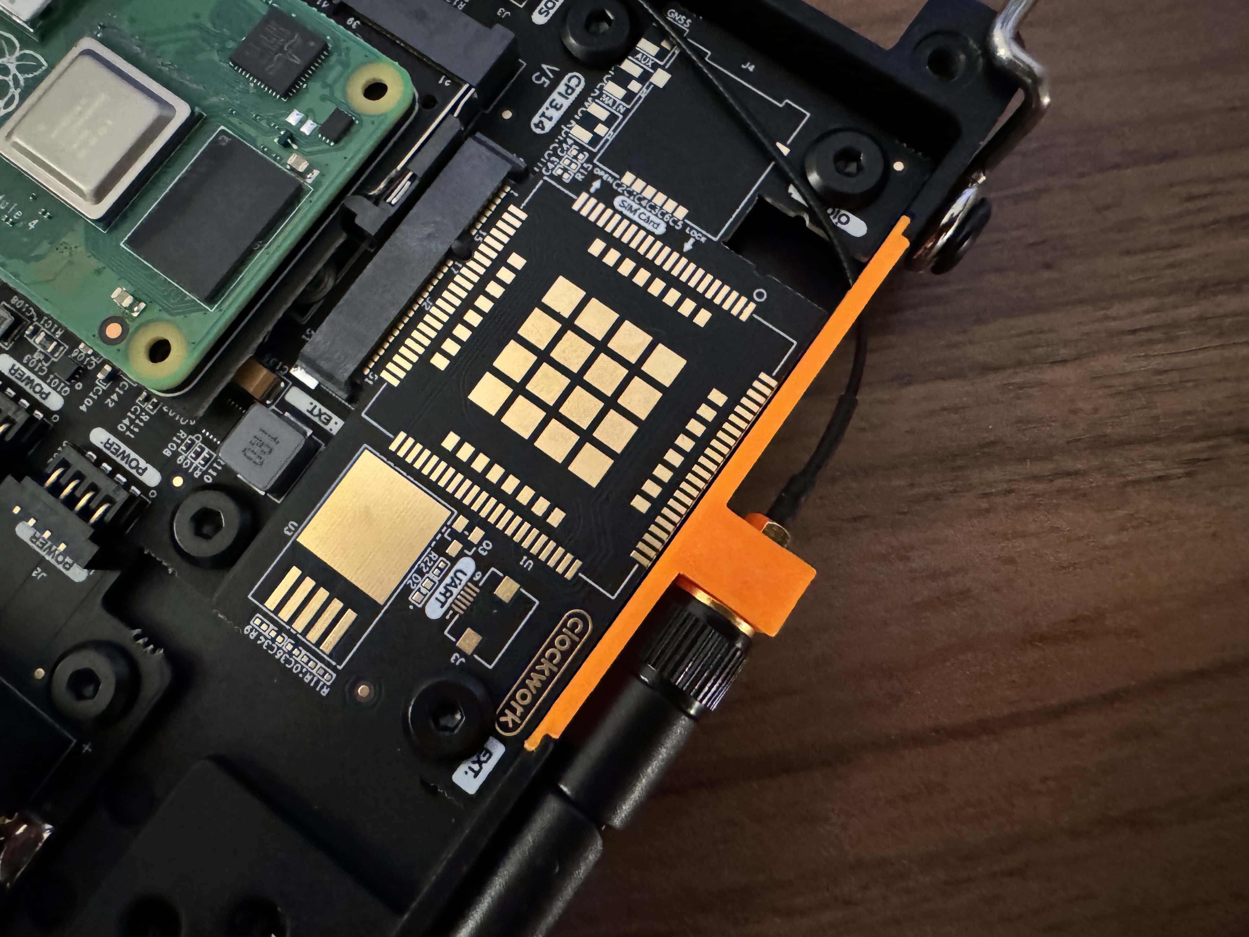 uConsole external antenna mount — thumbnail 2