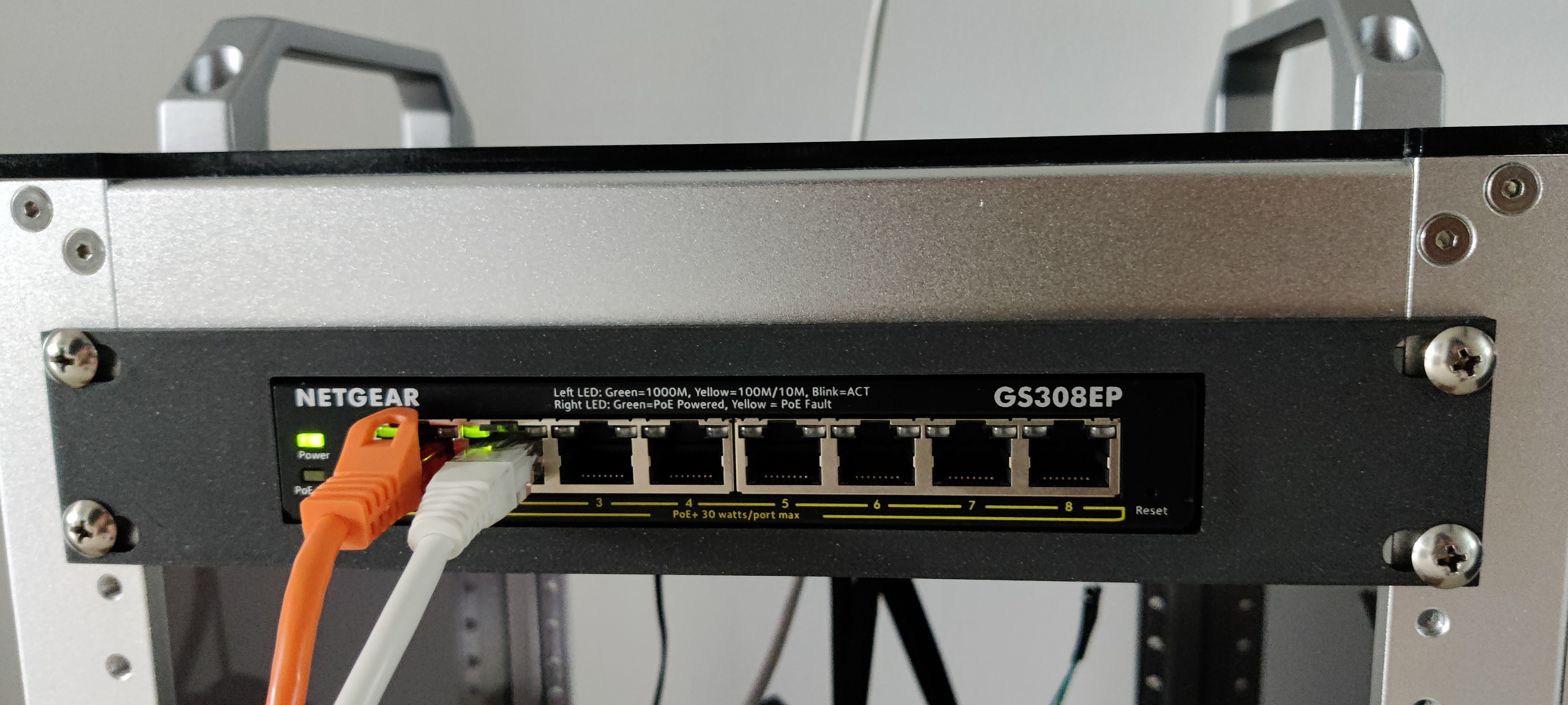 Switchmount for 10inch Serverrack