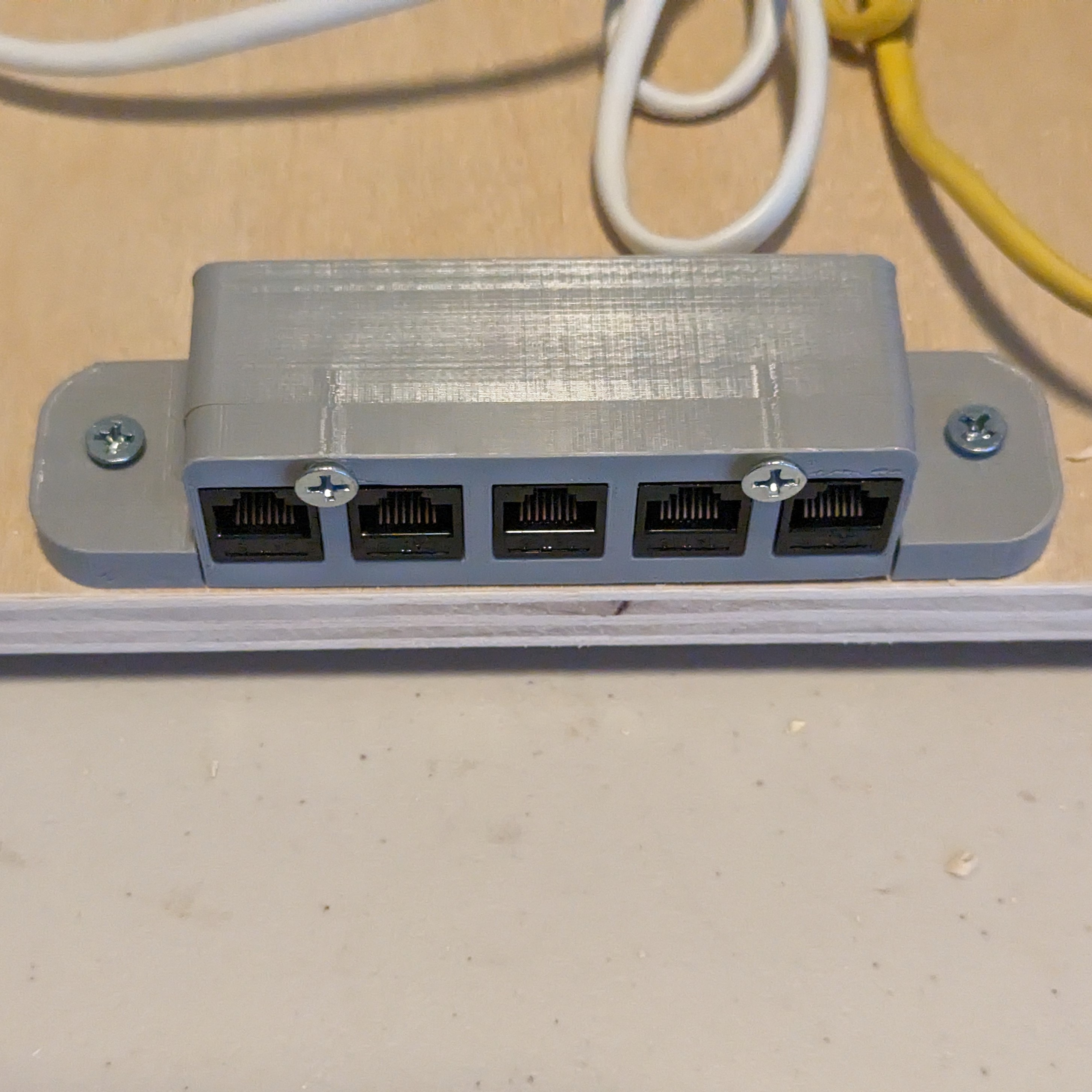Ethernet Patch Cable Rack - 5 connectors