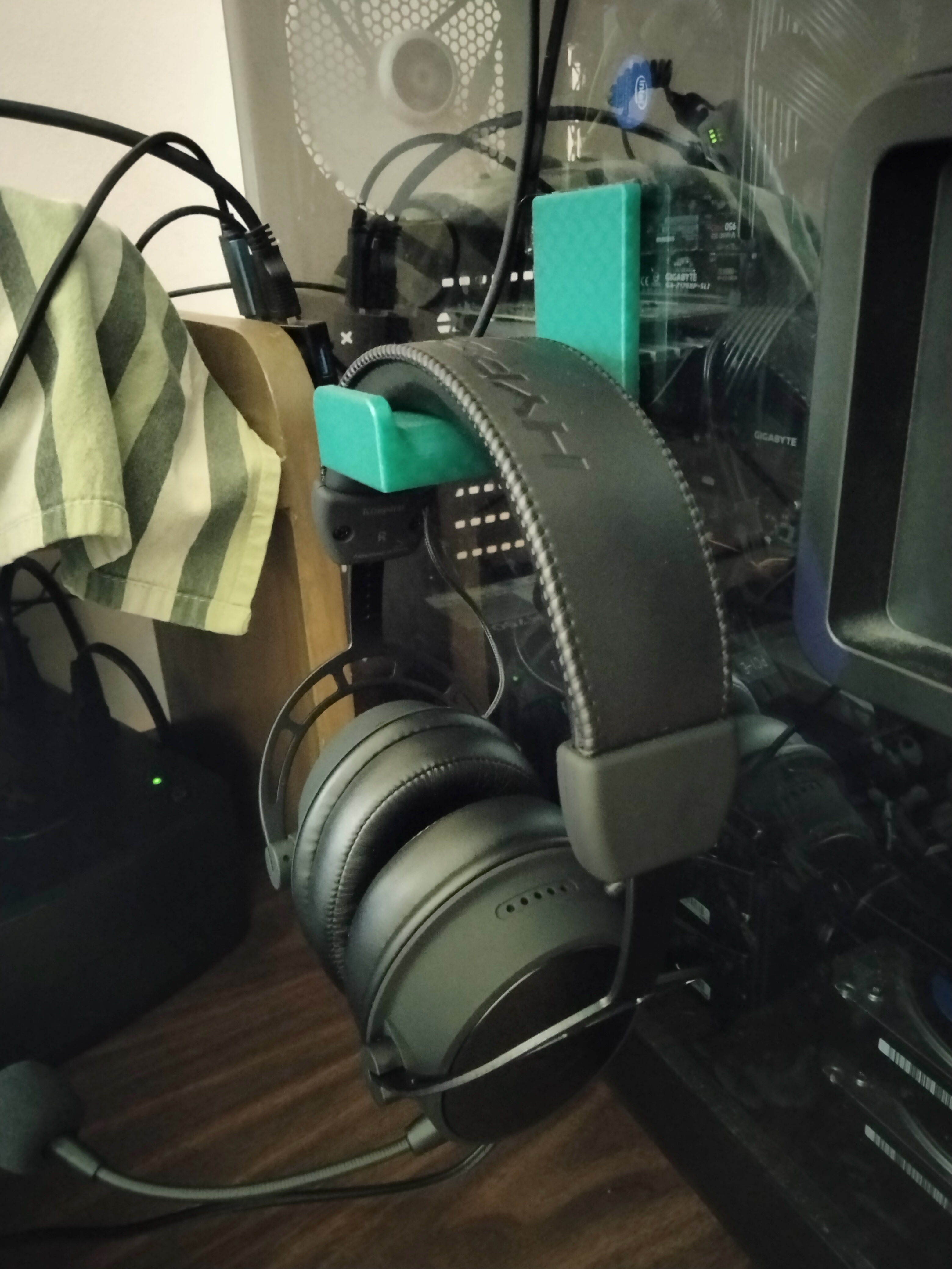 Headphone Hanger
