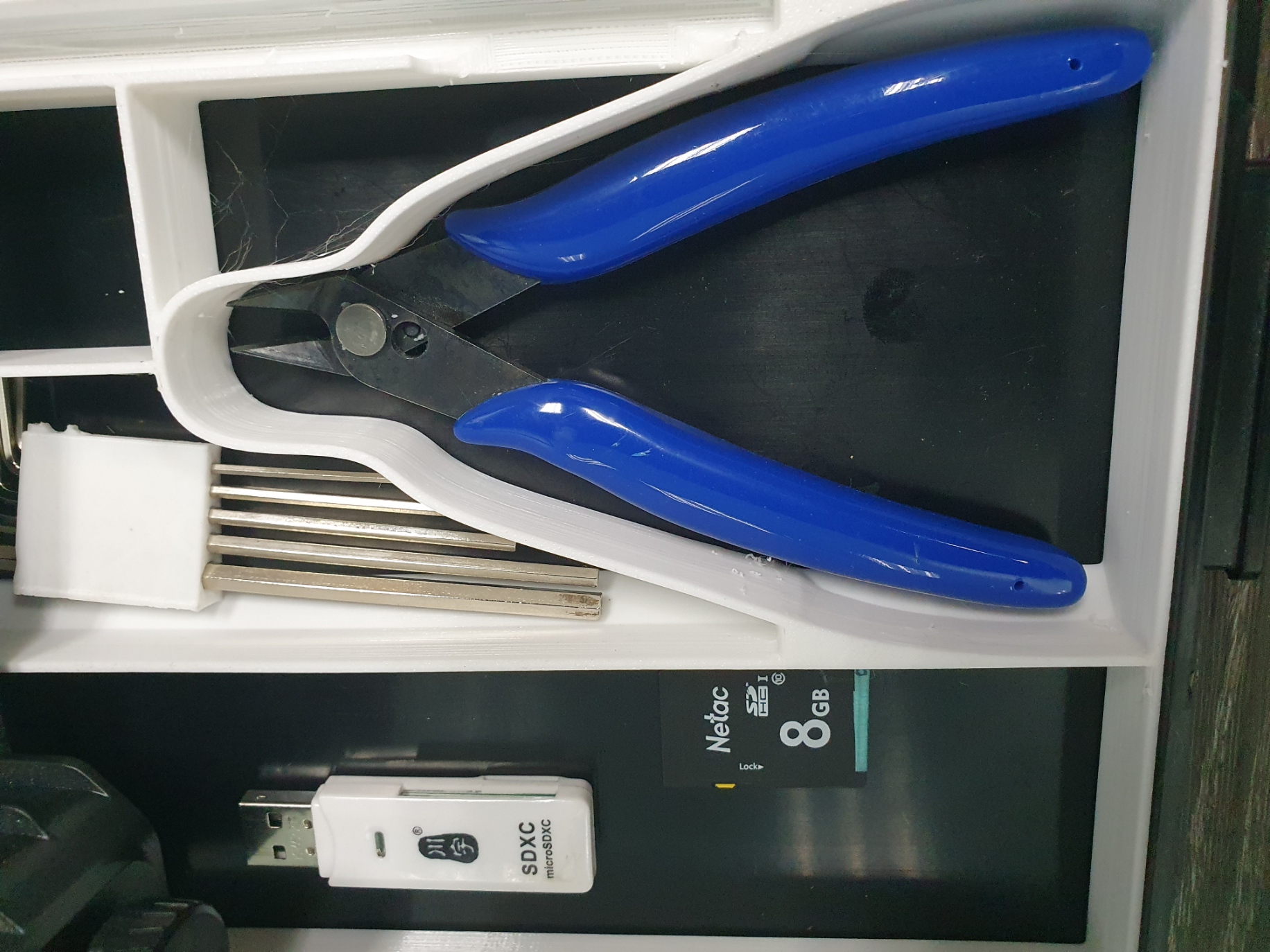 Ender 3 S1 Pro Tray Insert - Easy Snip 3D model thumbnail