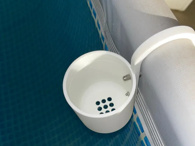 glass-cell phone holder for swimming pools (60mm structure) — foto autora