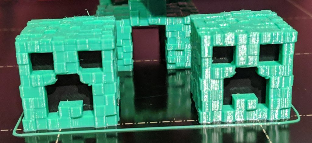Textured Creeper head with colored face
