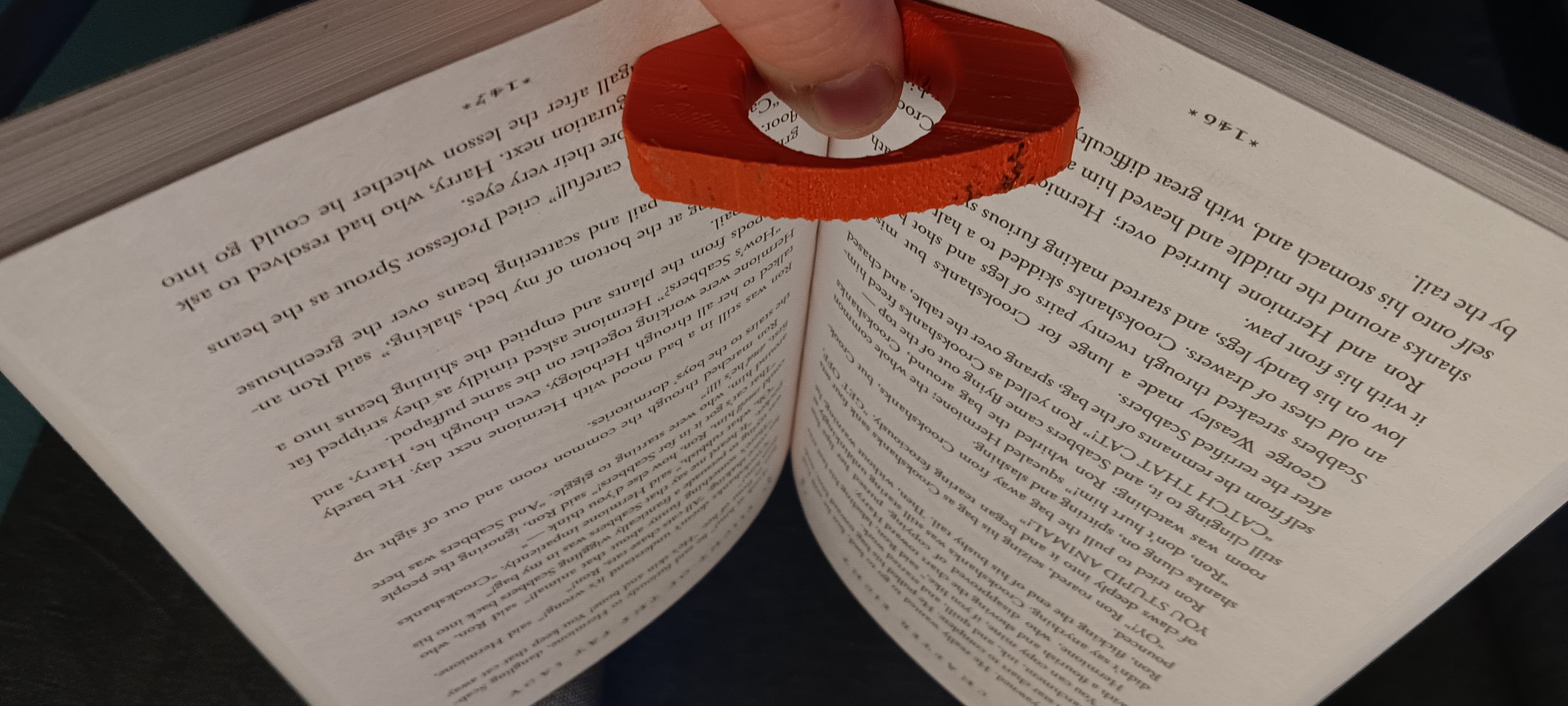 book page holder
