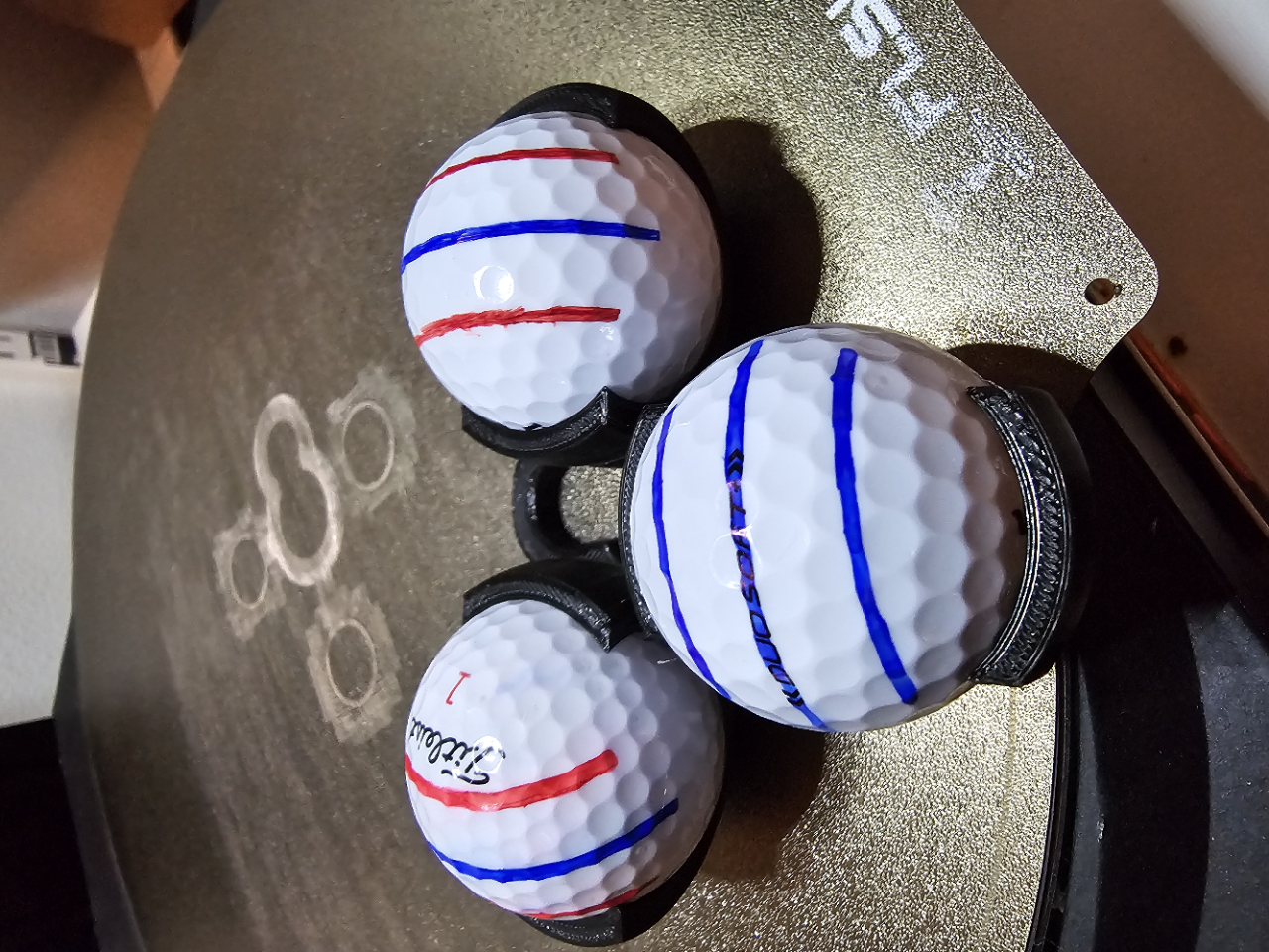 ClicGear golfball mount - Easy accessiable in play
