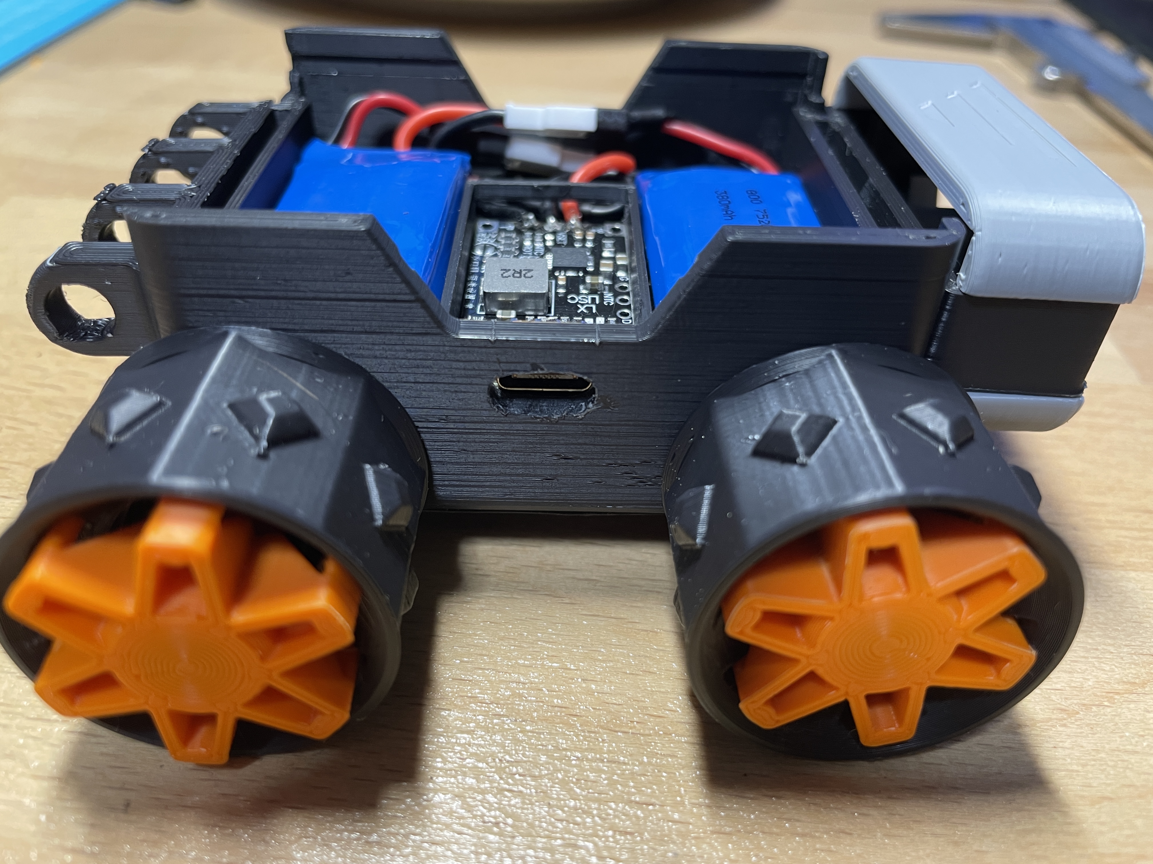 SMARS LIPO BATTERY HOLDER 2S 7,4V WITH CHARGERMODULE