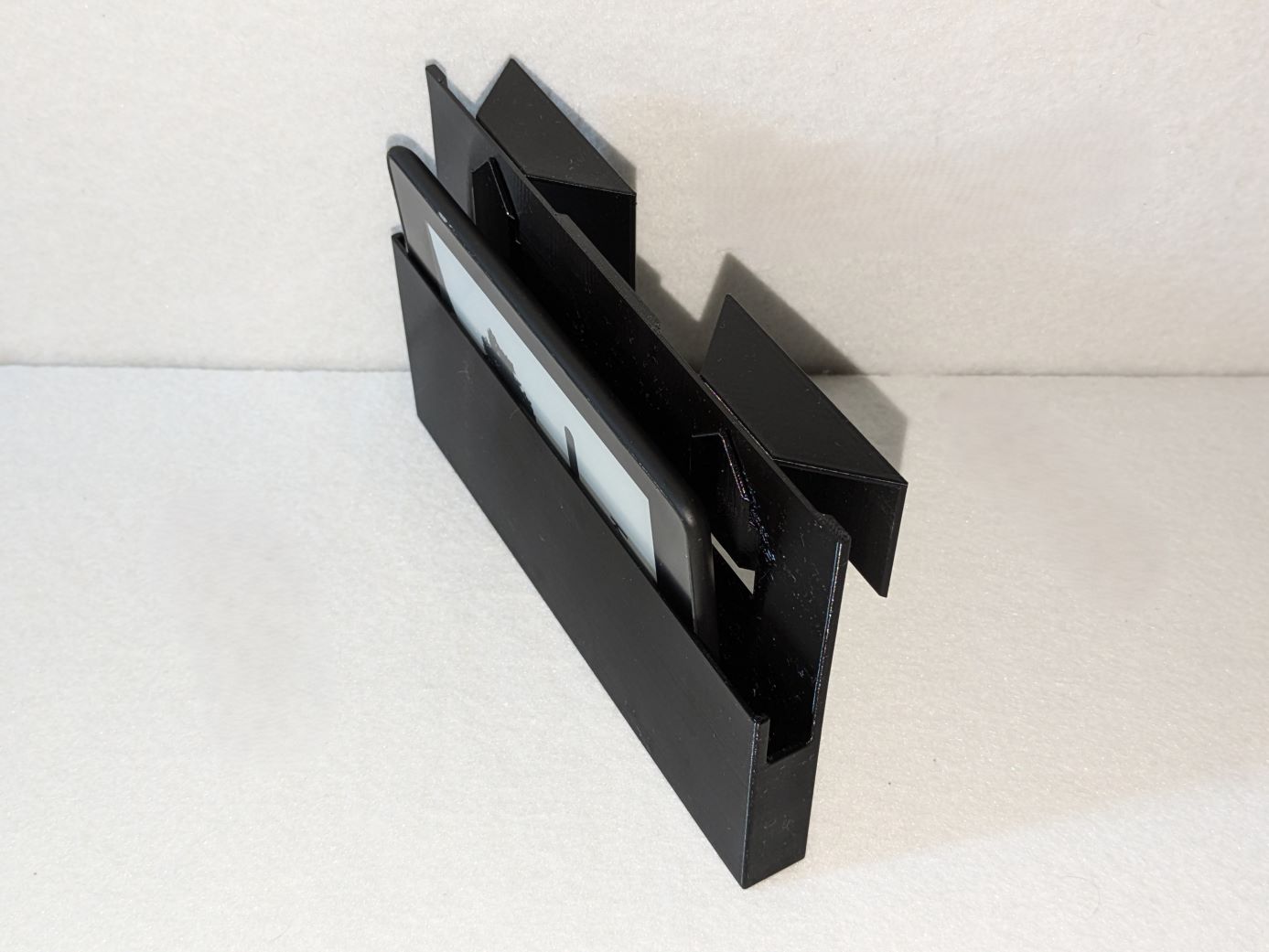 Miniatura 2 do modelo 3D Hanging Tablet Holder