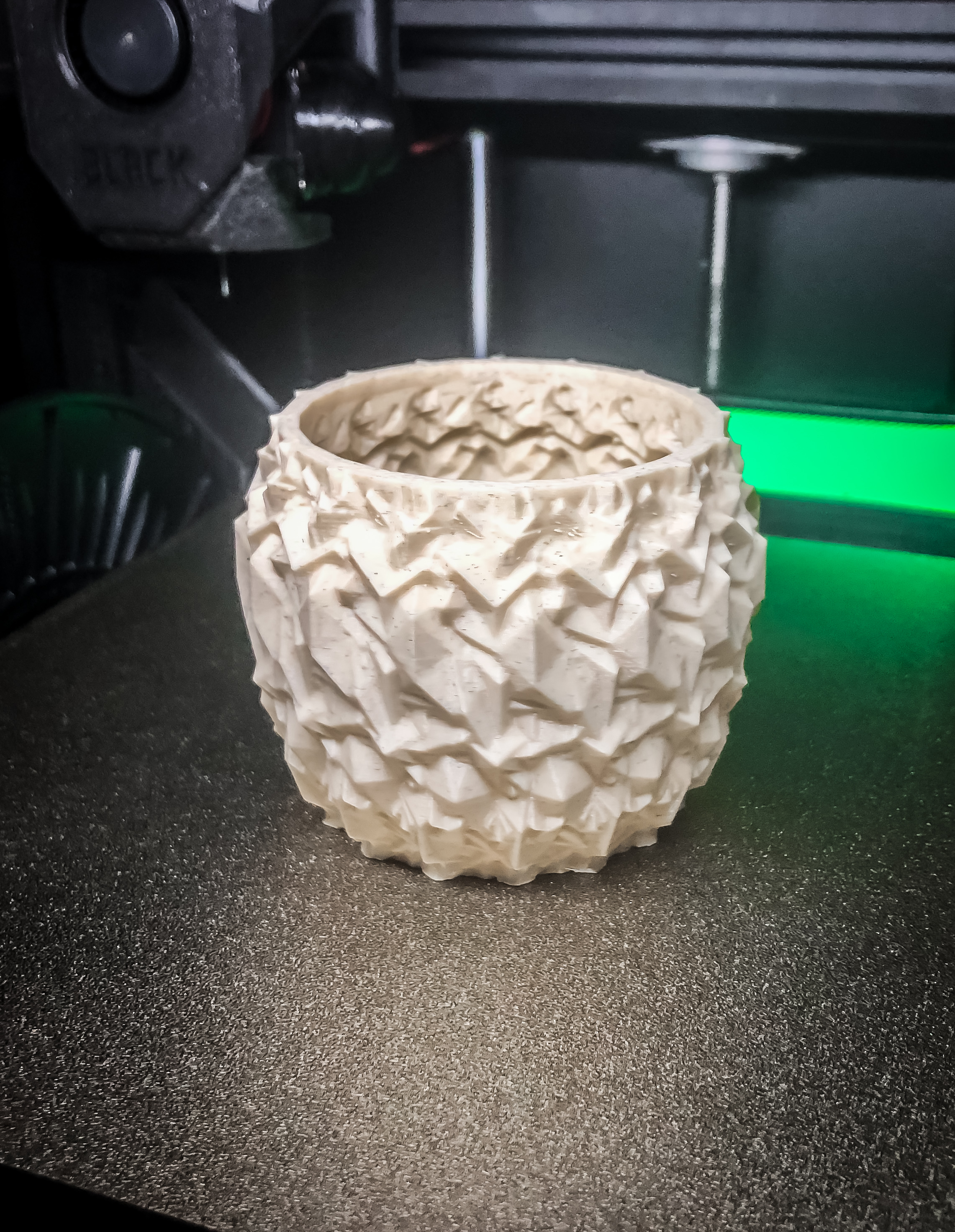 SHARP POLY VASE