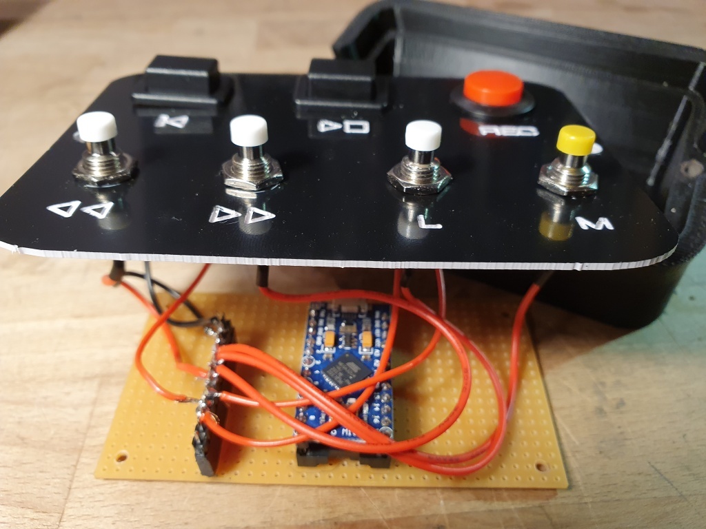 Miniatura 11 do modelo 3D Button Box for Roland E-Drum Racks