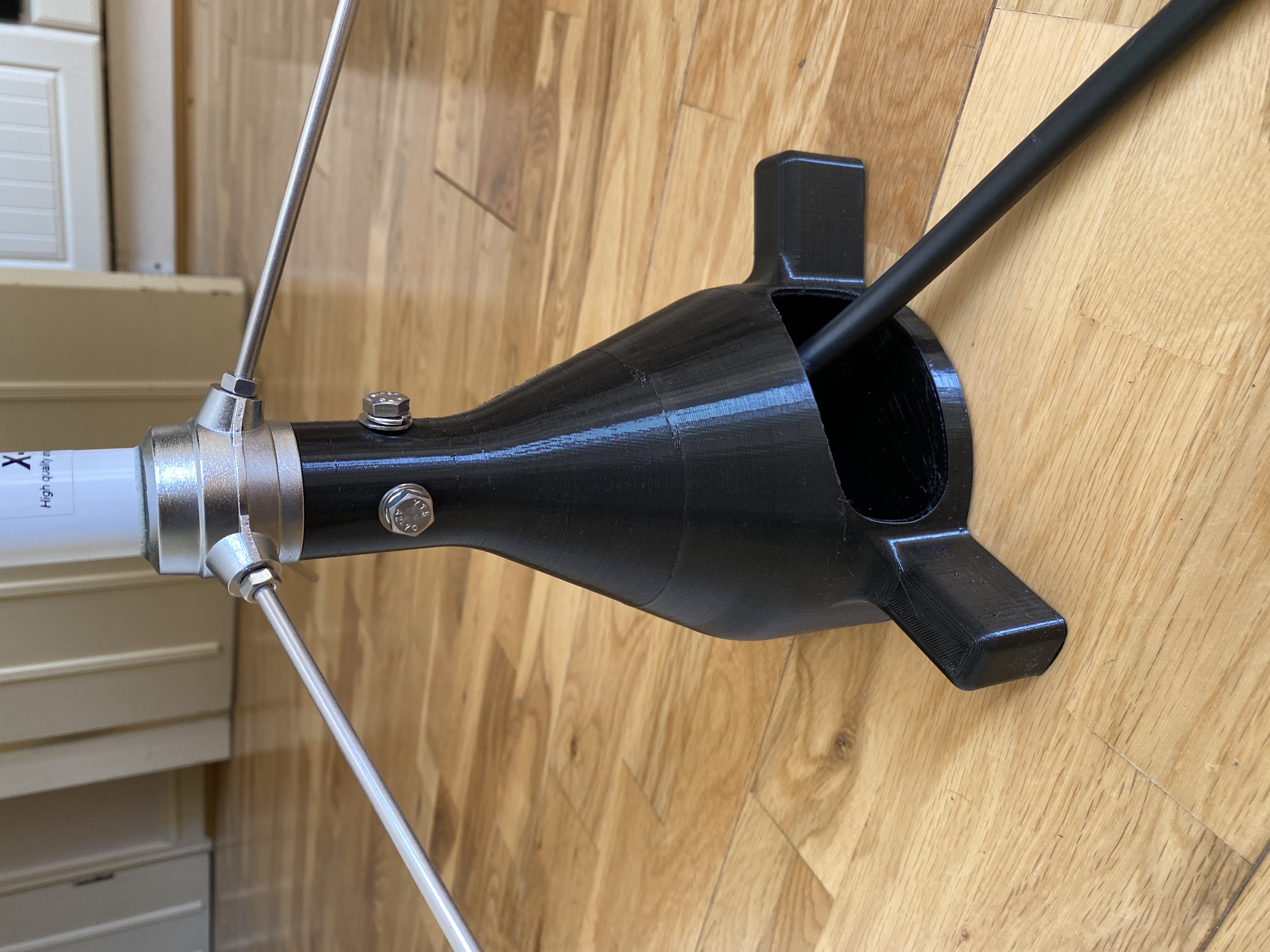 Diamond Antenna Floor Stand